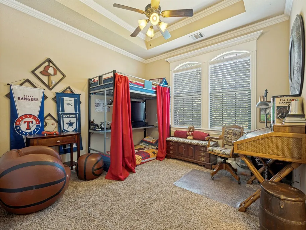 Single Family Residence For Sale in Grayson County , 87 Castle Pines Circle, Gordonville, Texas 76245, 4 Bedroom, 4 Bathroom, 2 Garage spaces, 3,657 Sqft, built in 2013, mls#21365099, Real Estate Agent in Gordonville, Homes For Sale in Grayson county, Homes For Sale in Gordonville, Realtor in Gordonville Texas, Real Estate Brokerage Independent Realty Texas, Luminita Cordes Realtor