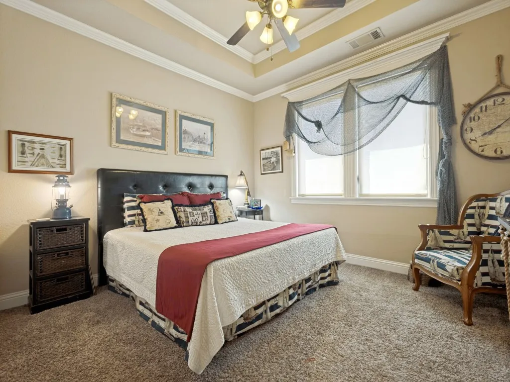 Single Family Residence For Sale in Grayson County , 87 Castle Pines Circle, Gordonville, Texas 76245, 4 Bedroom, 4 Bathroom, 2 Garage spaces, 3,657 Sqft, built in 2013, mls#21365099, Real Estate Agent in Gordonville, Homes For Sale in Grayson county, Homes For Sale in Gordonville, Realtor in Gordonville Texas, Real Estate Brokerage Independent Realty Texas, Luminita Cordes Realtor