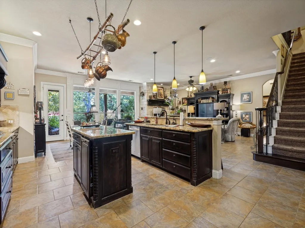Single Family Residence For Sale in Grayson County , 87 Castle Pines Circle, Gordonville, Texas 76245, 4 Bedroom, 4 Bathroom, 2 Garage spaces, 3,657 Sqft, built in 2013, mls#21365099, Real Estate Agent in Gordonville, Homes For Sale in Grayson county, Homes For Sale in Gordonville, Realtor in Gordonville Texas, Real Estate Brokerage Independent Realty Texas, Luminita Cordes Realtor