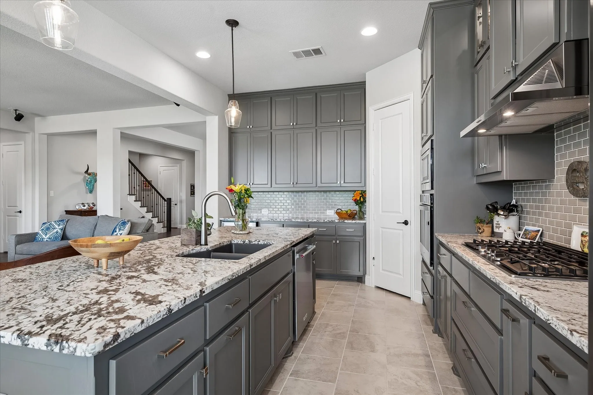 Single Family Residence For Sale in Denton County , 1737 Clem Castle Drive, Carrollton, Texas 75010, 5 Bedroom, 5 Bathroom, 3 Garage spaces, 3,827 Sqft, built in 2021, mls#21361280, Real Estate Agent in Carrollton, Homes For Sale in Denton county, Homes For Sale in Carrollton, Realtor in Carrollton Texas, Real Estate Brokerage Independent Realty Texas, Luminita Cordes Realtor