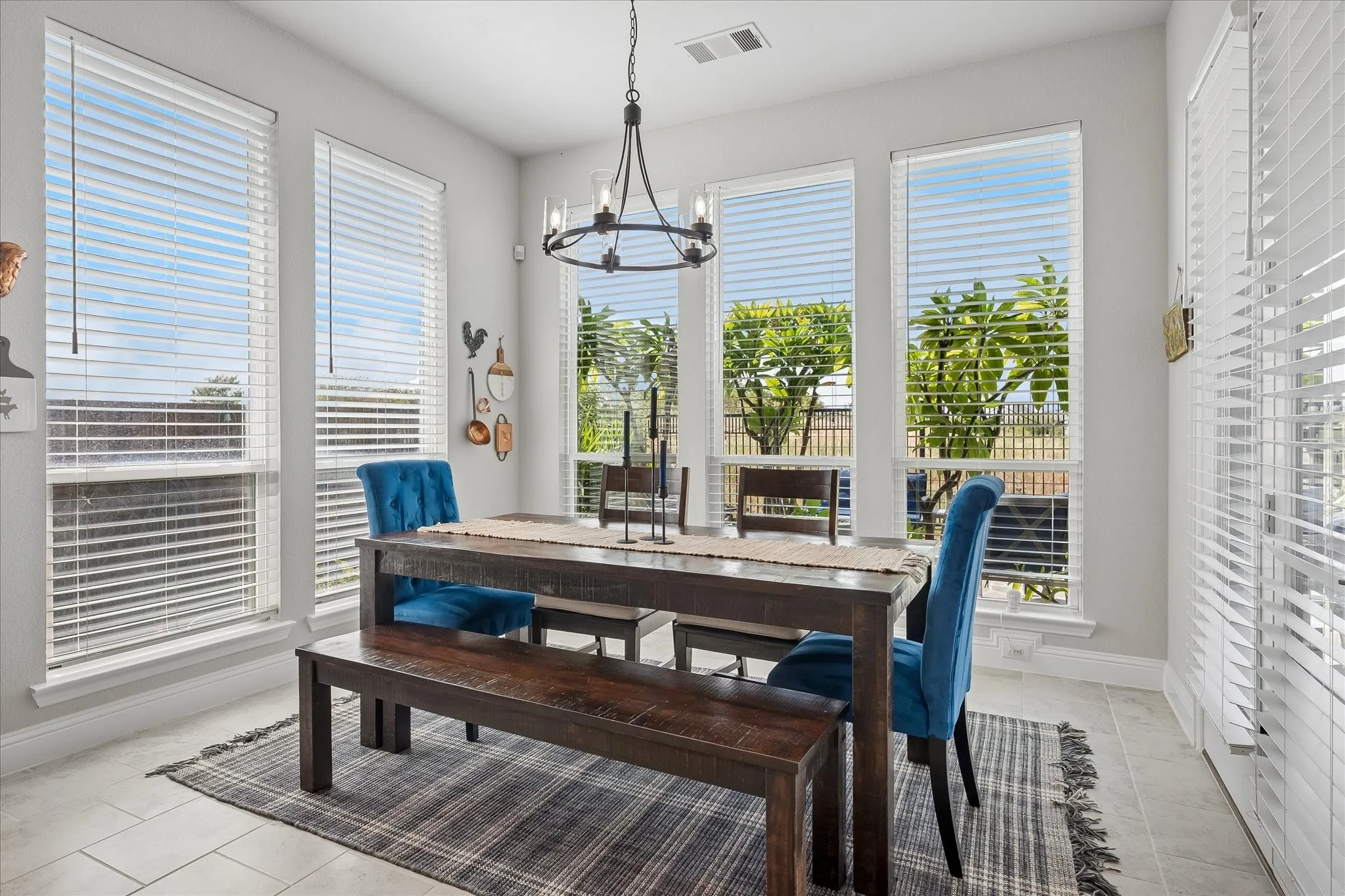 Single Family Residence For Sale in Denton County , 1737 Clem Castle Drive, Carrollton, Texas 75010, 5 Bedroom, 5 Bathroom, 3 Garage spaces, 3,827 Sqft, built in 2021, mls#21361280, Real Estate Agent in Carrollton, Homes For Sale in Denton county, Homes For Sale in Carrollton, Realtor in Carrollton Texas, Real Estate Brokerage Independent Realty Texas, Luminita Cordes Realtor