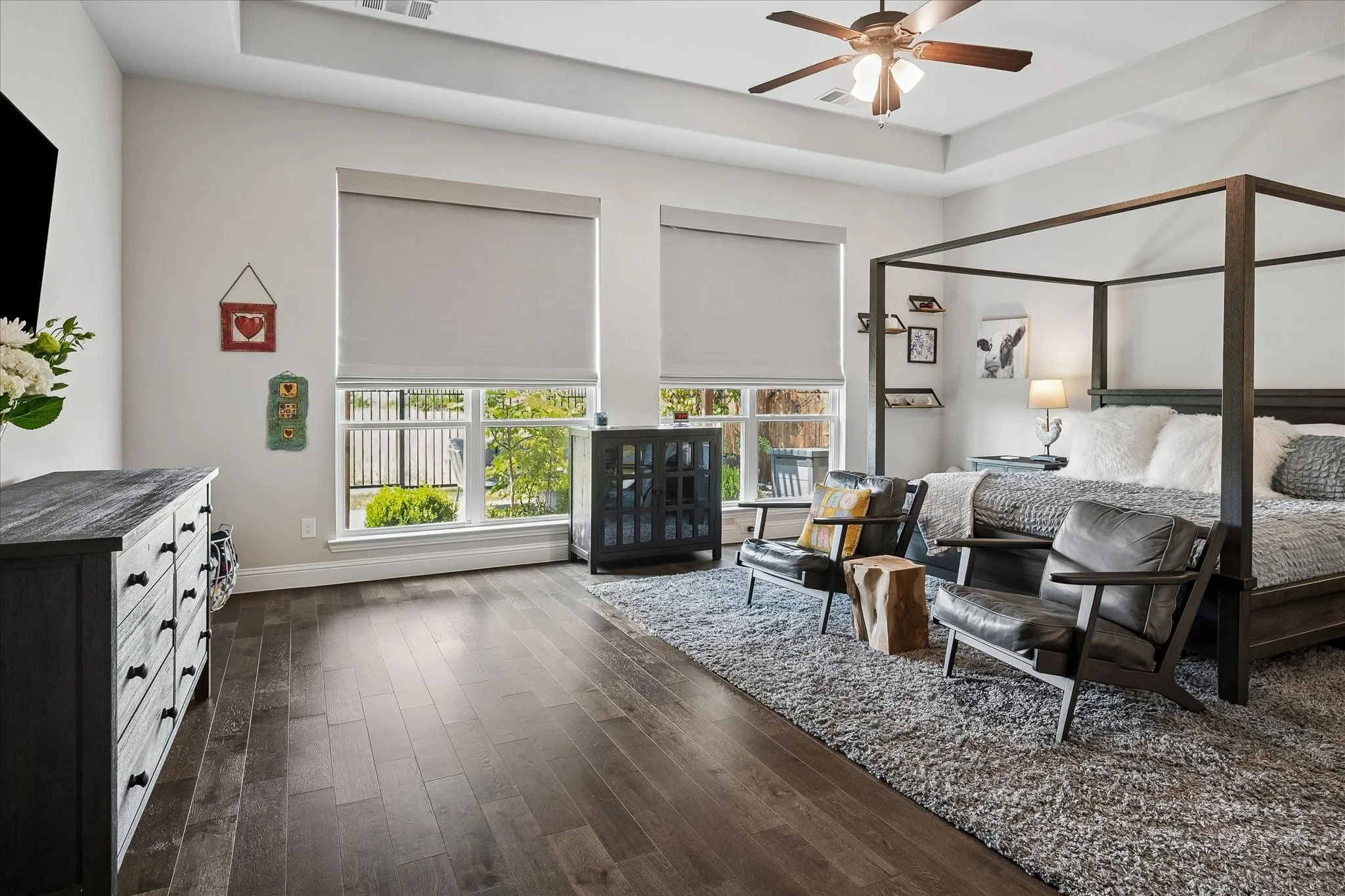 Single Family Residence For Sale in Denton County , 1737 Clem Castle Drive, Carrollton, Texas 75010, 5 Bedroom, 5 Bathroom, 3 Garage spaces, 3,827 Sqft, built in 2021, mls#21361280, Real Estate Agent in Carrollton, Homes For Sale in Denton county, Homes For Sale in Carrollton, Realtor in Carrollton Texas, Real Estate Brokerage Independent Realty Texas, Luminita Cordes Realtor
