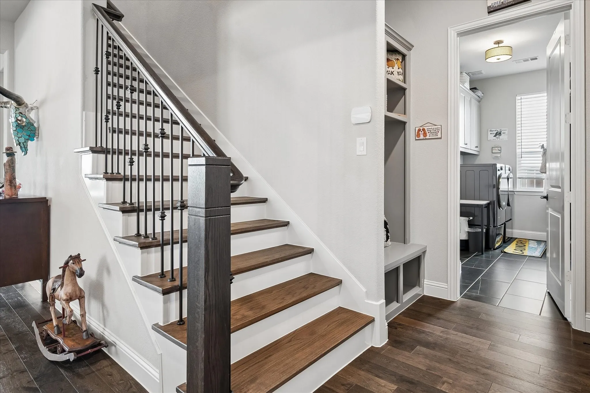 Single Family Residence For Sale in Denton County , 1737 Clem Castle Drive, Carrollton, Texas 75010, 5 Bedroom, 5 Bathroom, 3 Garage spaces, 3,827 Sqft, built in 2021, mls#21361280, Real Estate Agent in Carrollton, Homes For Sale in Denton county, Homes For Sale in Carrollton, Realtor in Carrollton Texas, Real Estate Brokerage Independent Realty Texas, Luminita Cordes Realtor