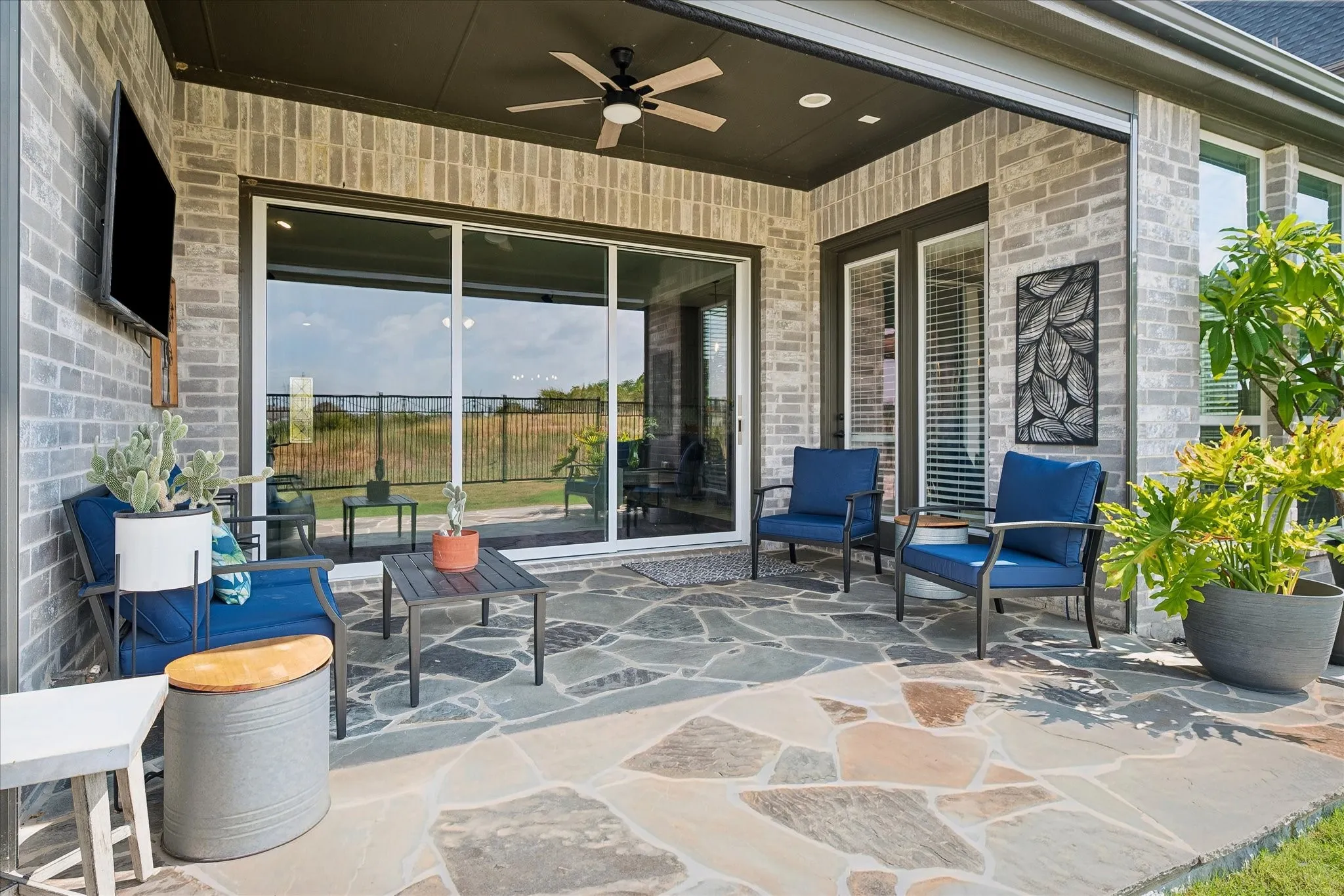 Single Family Residence For Sale in Denton County , 1737 Clem Castle Drive, Carrollton, Texas 75010, 5 Bedroom, 5 Bathroom, 3 Garage spaces, 3,827 Sqft, built in 2021, mls#21361280, Real Estate Agent in Carrollton, Homes For Sale in Denton county, Homes For Sale in Carrollton, Realtor in Carrollton Texas, Real Estate Brokerage Independent Realty Texas, Luminita Cordes Realtor