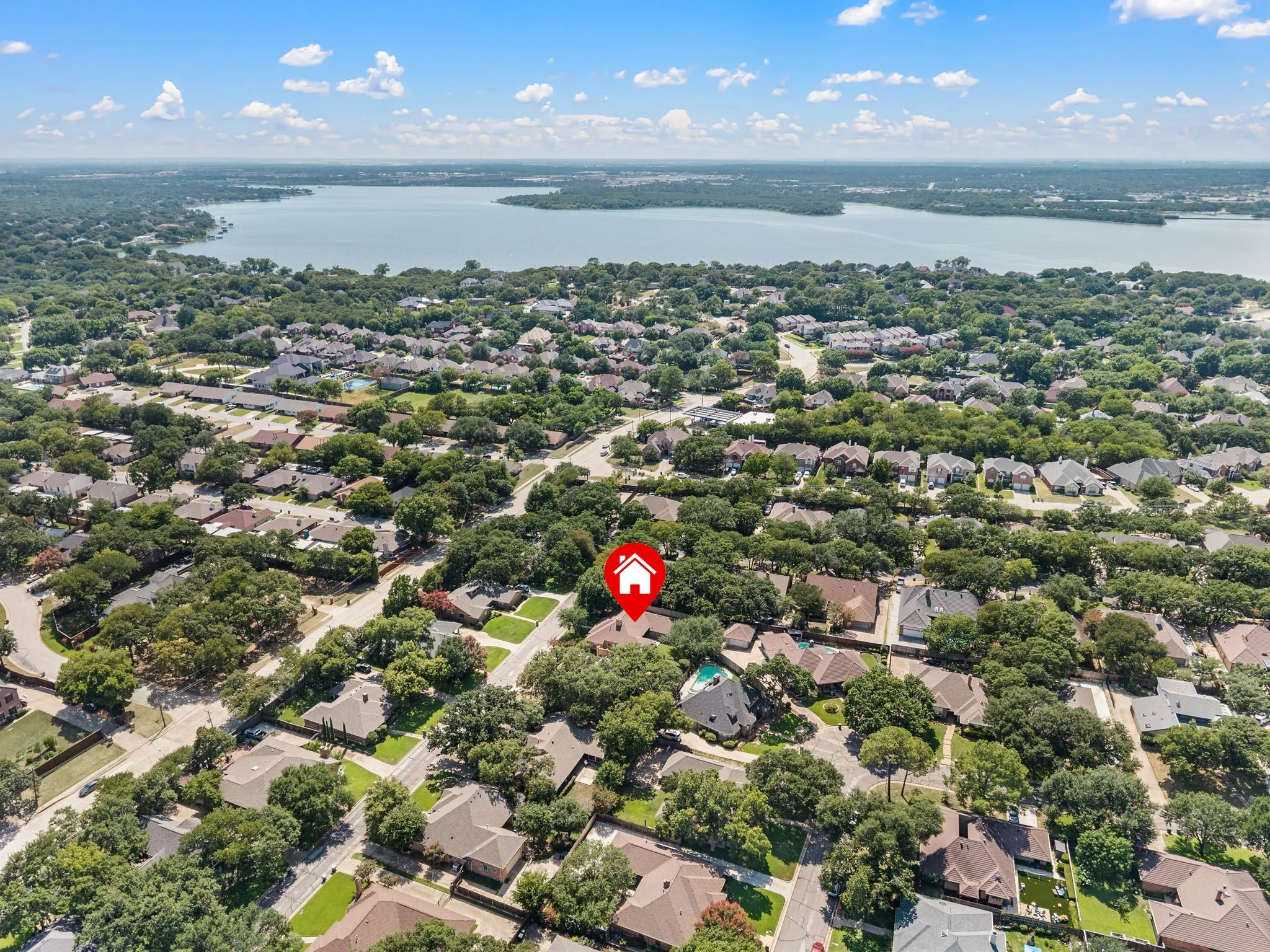Single Family Residence For Sale in Tarrant County , 5709 Glacier Lake Drive, Arlington, Texas 76013, 4 Bedroom, 3 Bathroom, 2 Garage spaces, 2,424 Sqft, built in 1981, mls#21365181, Real Estate Agent in Arlington, Homes For Sale in Tarrant county, Homes For Sale in Arlington, Realtor in Arlington Texas, Real Estate Brokerage Independent Realty Texas, Luminita Cordes Realtor