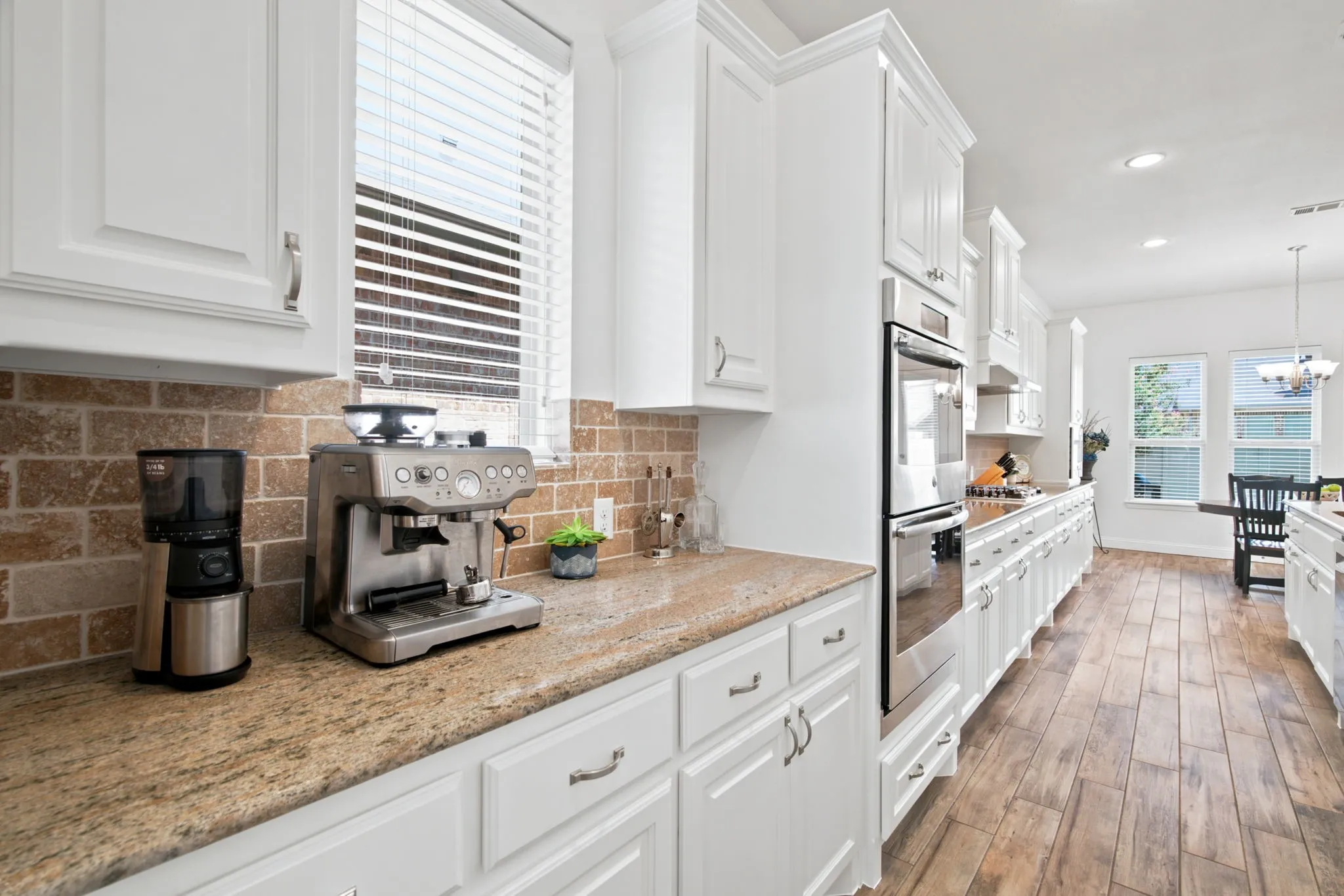 Single Family Residence For Sale in Denton County , 1421 8th Street, Argyle, Texas 76226, 5 Bedroom, 4 Bathroom, 3 Garage spaces, 3,969 Sqft, built in 2016, mls#21365386, Real Estate Agent in Argyle, Homes For Sale in Denton county, Homes For Sale in Argyle, Realtor in Argyle Texas, Real Estate Brokerage Independent Realty Texas, Luminita Cordes Realtor