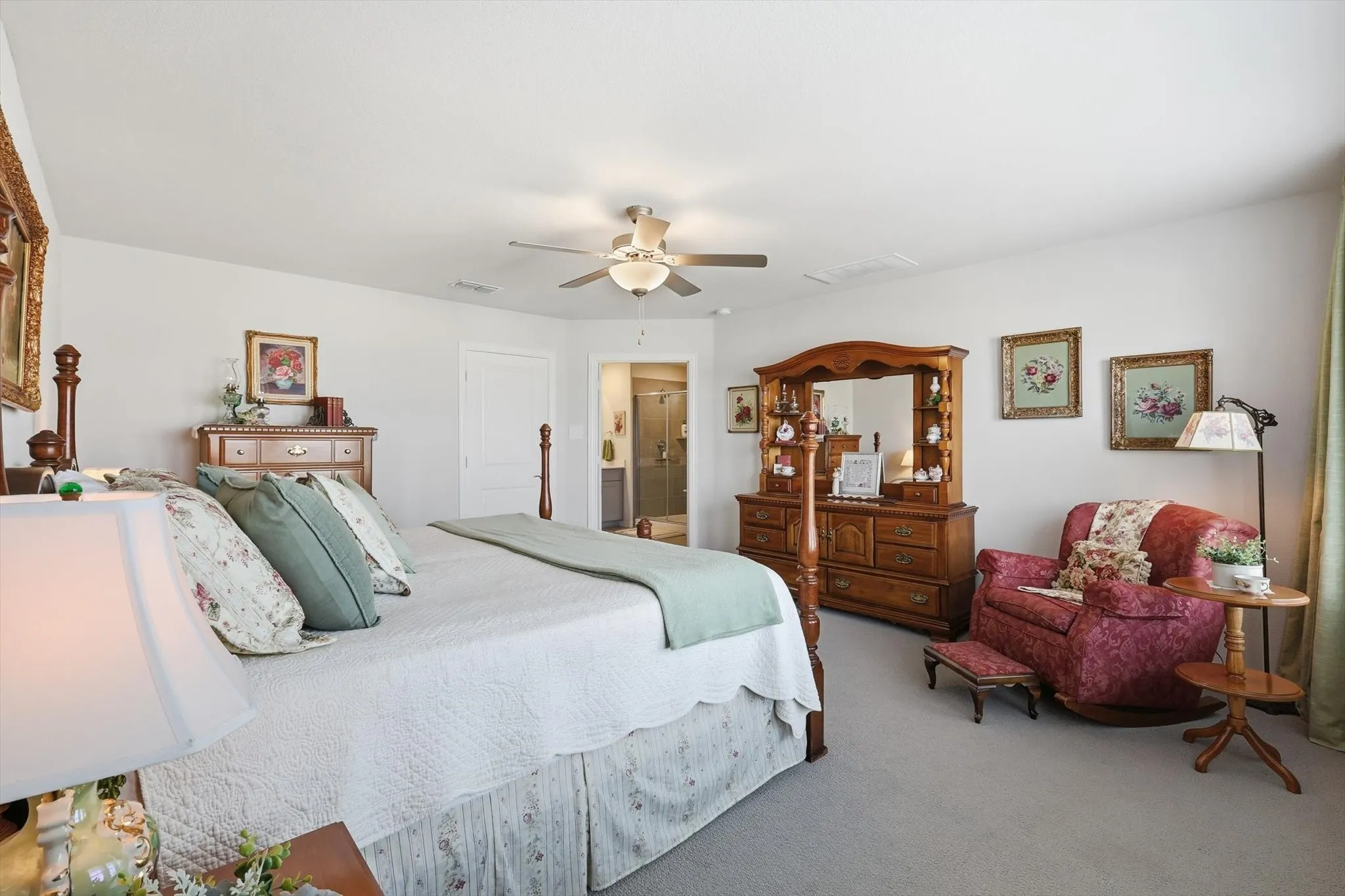 Single Family Residence For Sale in Denton County , 2645 Kings Canyon Mews, Corinth, Texas 76210, 3 Bedroom, 3 Bathroom, 2 Garage spaces, 2,240 Sqft, built in 2023, mls#21365923, Real Estate Agent in Corinth, Homes For Sale in Denton county, Homes For Sale in Corinth, Realtor in Corinth Texas, Real Estate Brokerage Independent Realty Texas, Luminita Cordes Realtor