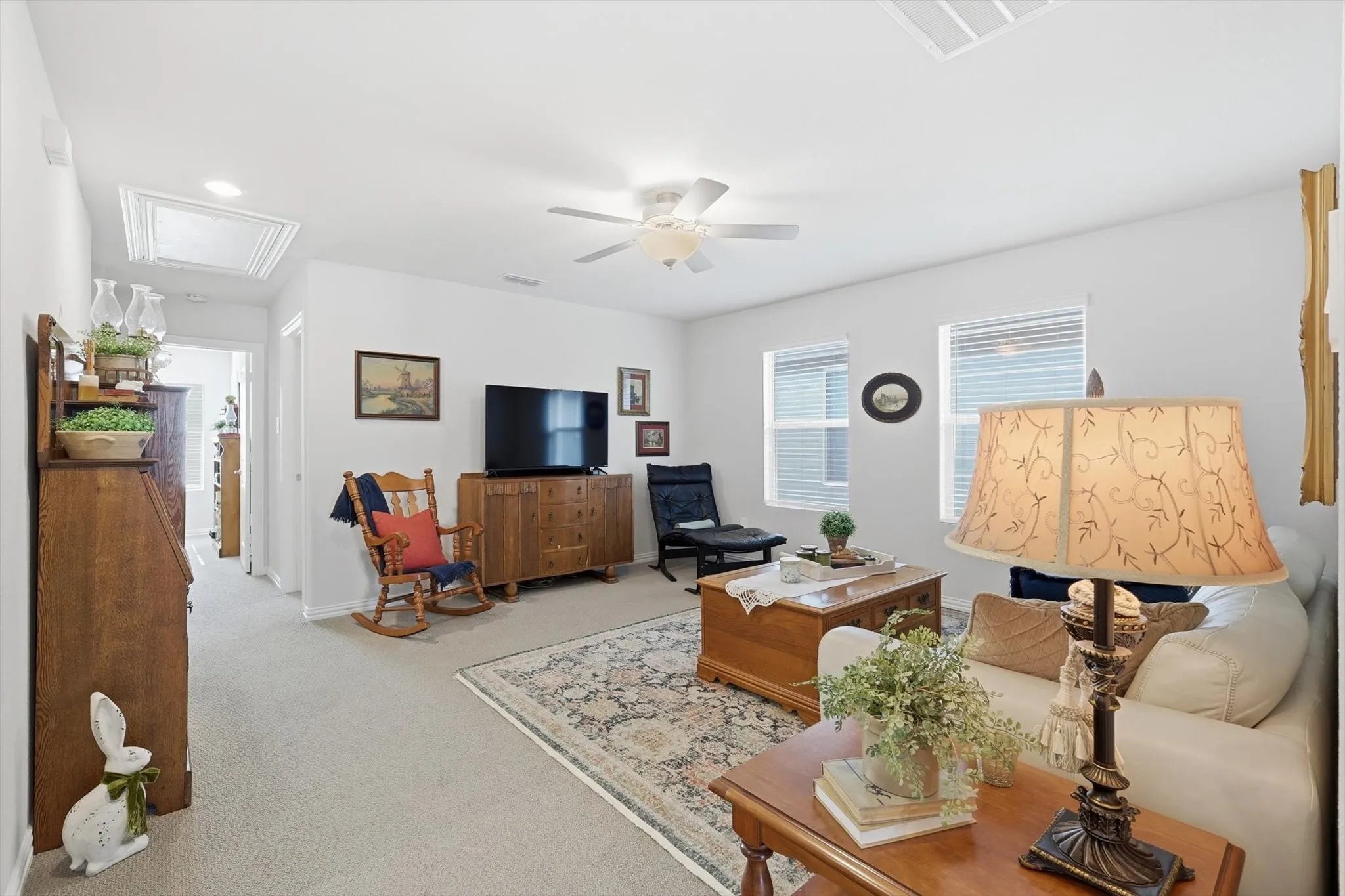Single Family Residence For Sale in Denton County , 2645 Kings Canyon Mews, Corinth, Texas 76210, 3 Bedroom, 3 Bathroom, 2 Garage spaces, 2,240 Sqft, built in 2023, mls#21365923, Real Estate Agent in Corinth, Homes For Sale in Denton county, Homes For Sale in Corinth, Realtor in Corinth Texas, Real Estate Brokerage Independent Realty Texas, Luminita Cordes Realtor