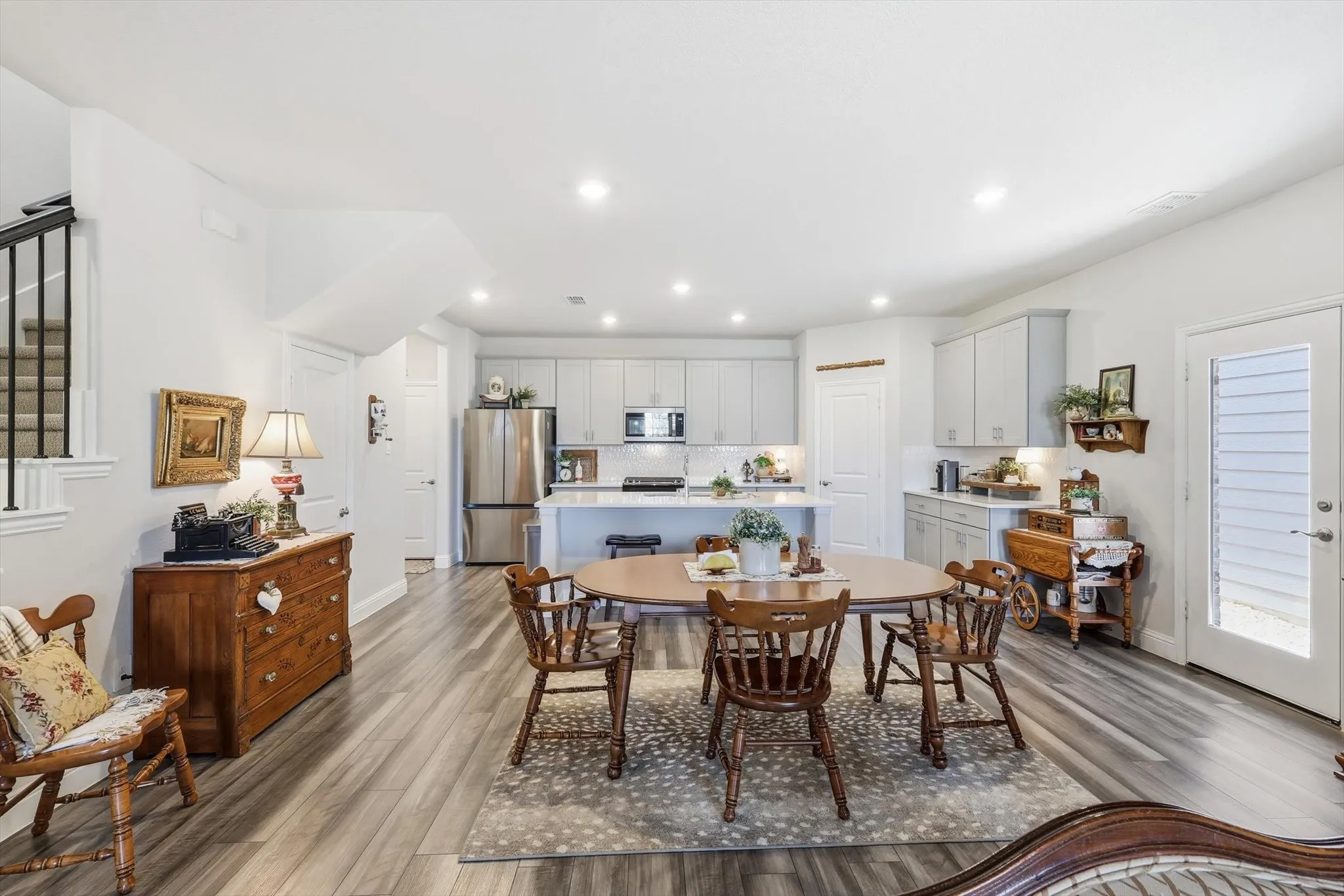 Single Family Residence For Sale in Denton County , 2645 Kings Canyon Mews, Corinth, Texas 76210, 3 Bedroom, 3 Bathroom, 2 Garage spaces, 2,240 Sqft, built in 2023, mls#21365923, Real Estate Agent in Corinth, Homes For Sale in Denton county, Homes For Sale in Corinth, Realtor in Corinth Texas, Real Estate Brokerage Independent Realty Texas, Luminita Cordes Realtor