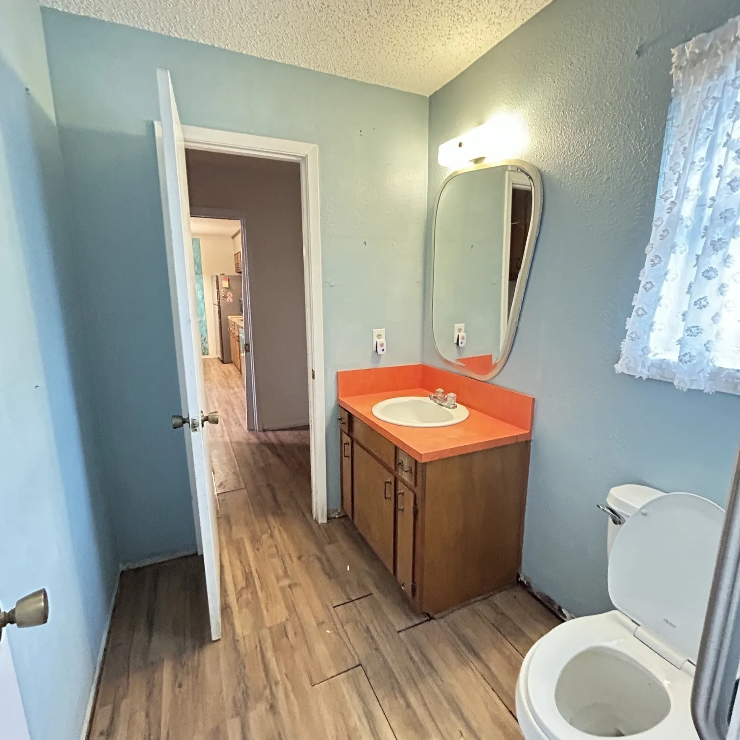 Single Family Residence For Sale in Bosque County , 506 N Avenue X, Clifton, Texas 76634, 2 Bedroom, 2 Bathroom, Garage spaces, 1,176 Sqft, built in 1980, mls#21365943, Real Estate Agent in Clifton, Homes For Sale in Bosque county, Homes For Sale in Clifton, Realtor in Clifton Texas, Real Estate Brokerage Independent Realty Texas, Luminita Cordes Realtor