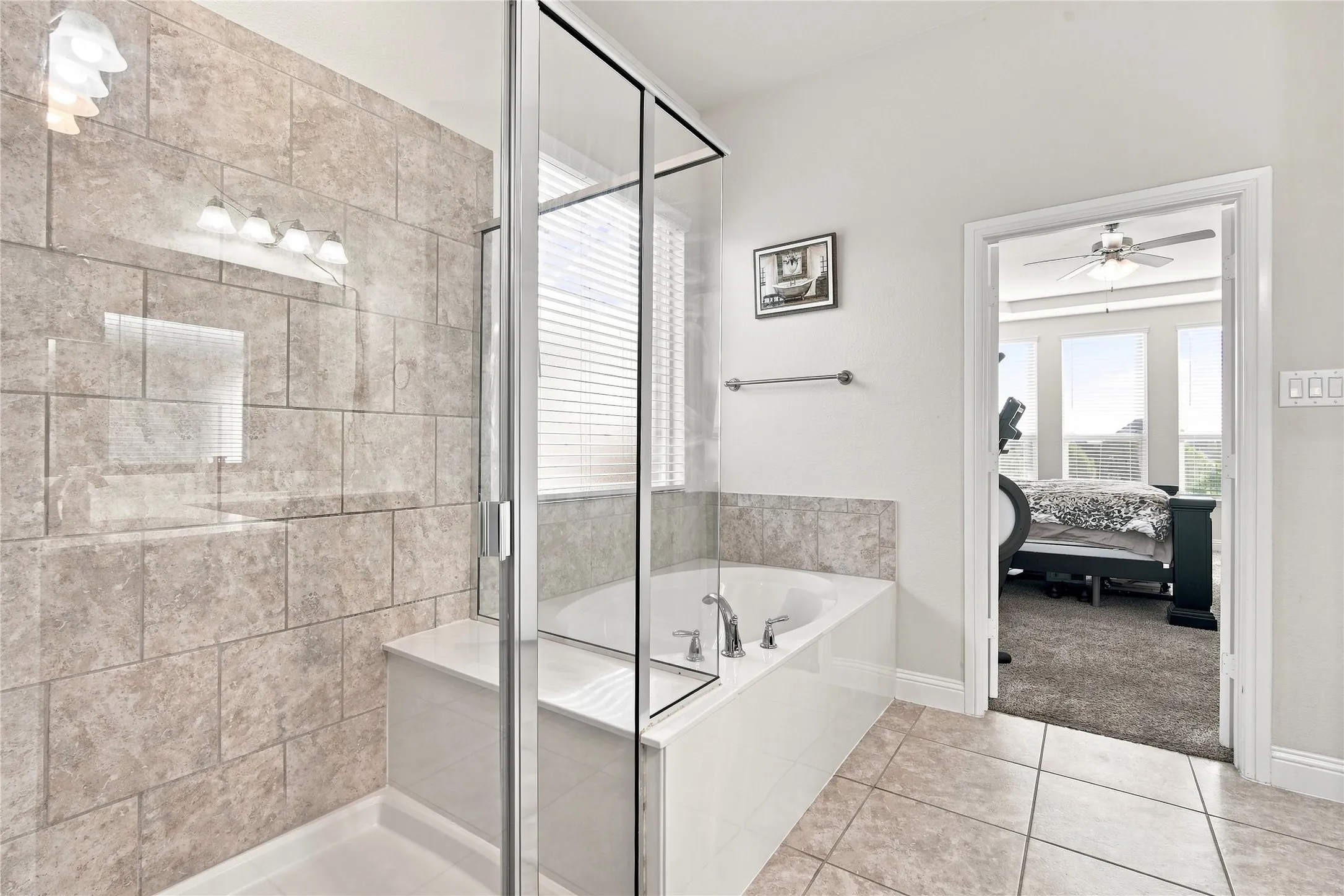 Single Family Residence For Sale in Tarrant County , 8121 Loretta Day Drive, Arlington, Texas 76002, 4 Bedroom, 4 Bathroom, 2 Garage spaces, 2,964 Sqft, built in 2019, mls#21363710, Real Estate Agent in Arlington, Homes For Sale in Tarrant county, Homes For Sale in Arlington, Realtor in Arlington Texas, Real Estate Brokerage Independent Realty Texas, Luminita Cordes Realtor