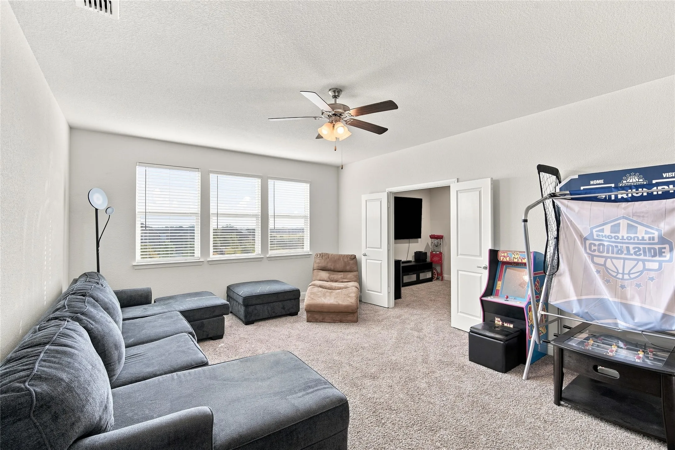 Single Family Residence For Sale in Tarrant County , 8121 Loretta Day Drive, Arlington, Texas 76002, 4 Bedroom, 4 Bathroom, 2 Garage spaces, 2,964 Sqft, built in 2019, mls#21363710, Real Estate Agent in Arlington, Homes For Sale in Tarrant county, Homes For Sale in Arlington, Realtor in Arlington Texas, Real Estate Brokerage Independent Realty Texas, Luminita Cordes Realtor