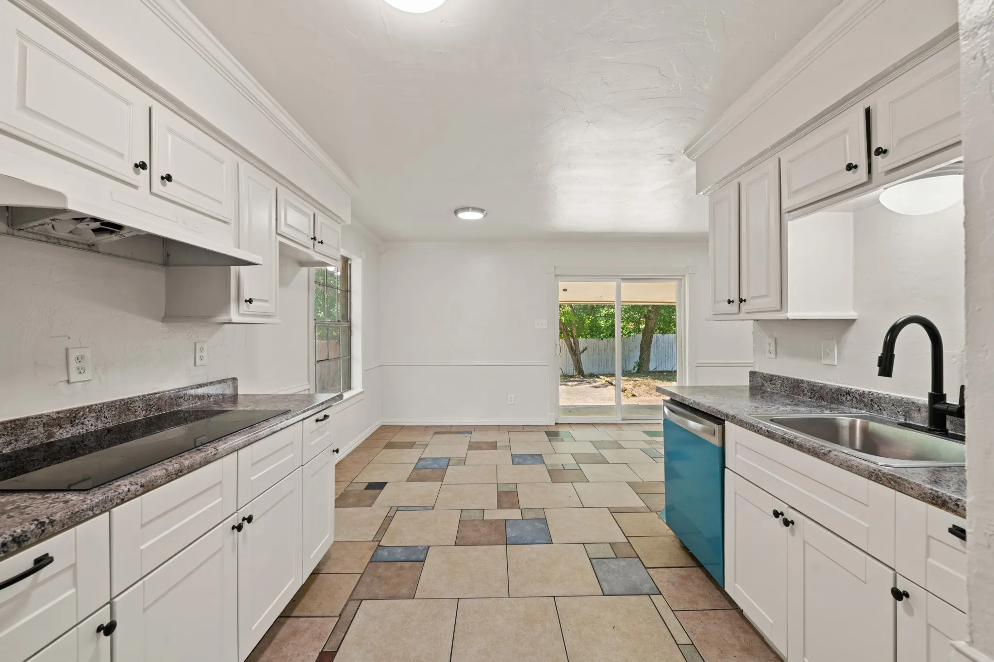 Single Family Residence For Sale in Dallas County , 215 Johnson Drive, Duncanville, Texas 75116, 4 Bedroom, 3 Bathroom, 2 Garage spaces, 2,136 Sqft, built in 1972, mls#21364056, Real Estate Agent in Duncanville, Homes For Sale in Dallas county, Homes For Sale in Duncanville, Realtor in Duncanville Texas, Real Estate Brokerage Independent Realty Texas, Luminita Cordes Realtor