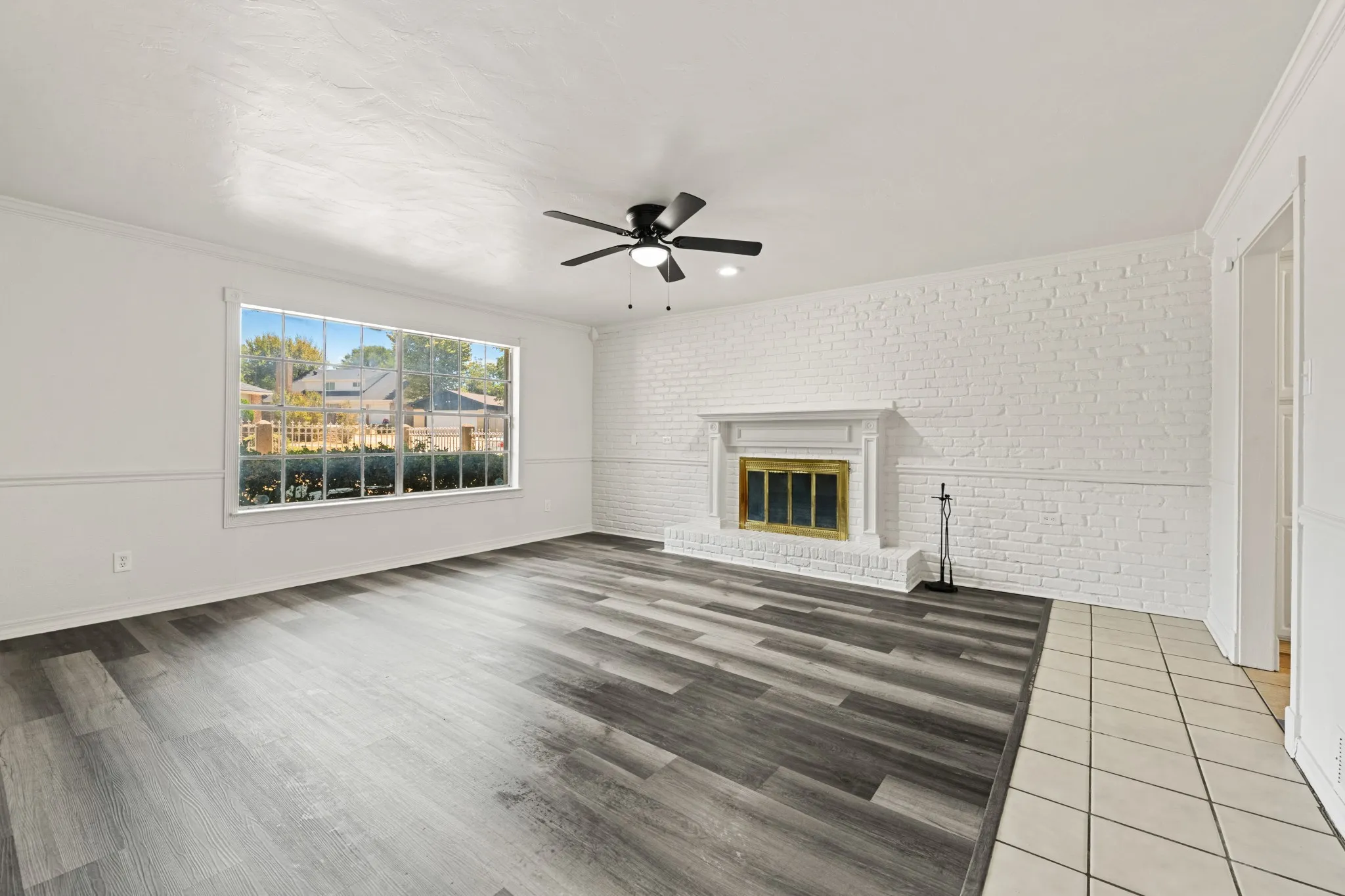 Single Family Residence For Sale in Dallas County , 215 Johnson Drive, Duncanville, Texas 75116, 4 Bedroom, 3 Bathroom, 2 Garage spaces, 2,136 Sqft, built in 1972, mls#21364056, Real Estate Agent in Duncanville, Homes For Sale in Dallas county, Homes For Sale in Duncanville, Realtor in Duncanville Texas, Real Estate Brokerage Independent Realty Texas, Luminita Cordes Realtor