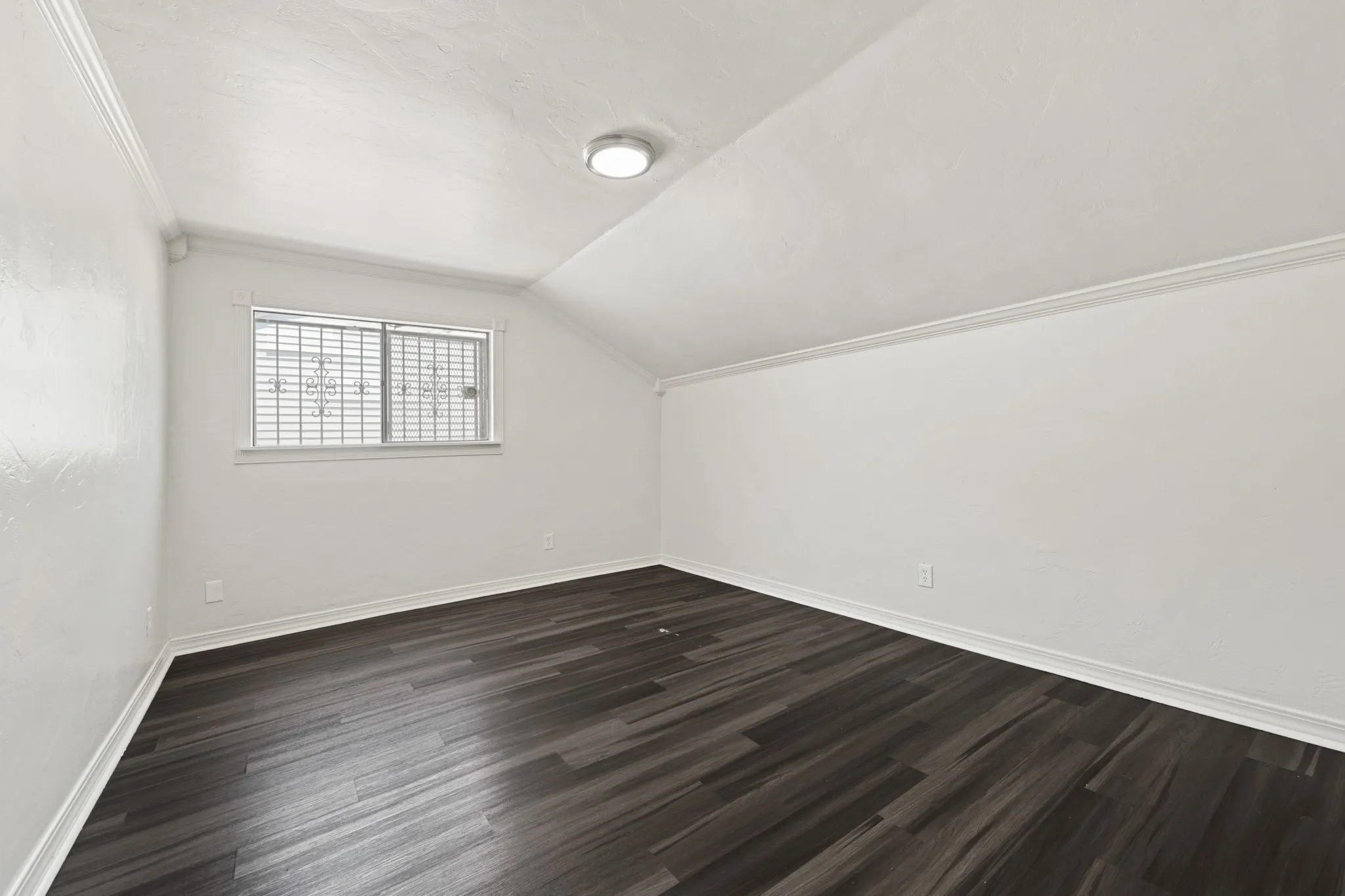 Single Family Residence For Sale in Dallas County , 215 Johnson Drive, Duncanville, Texas 75116, 4 Bedroom, 3 Bathroom, 2 Garage spaces, 2,136 Sqft, built in 1972, mls#21364056, Real Estate Agent in Duncanville, Homes For Sale in Dallas county, Homes For Sale in Duncanville, Realtor in Duncanville Texas, Real Estate Brokerage Independent Realty Texas, Luminita Cordes Realtor