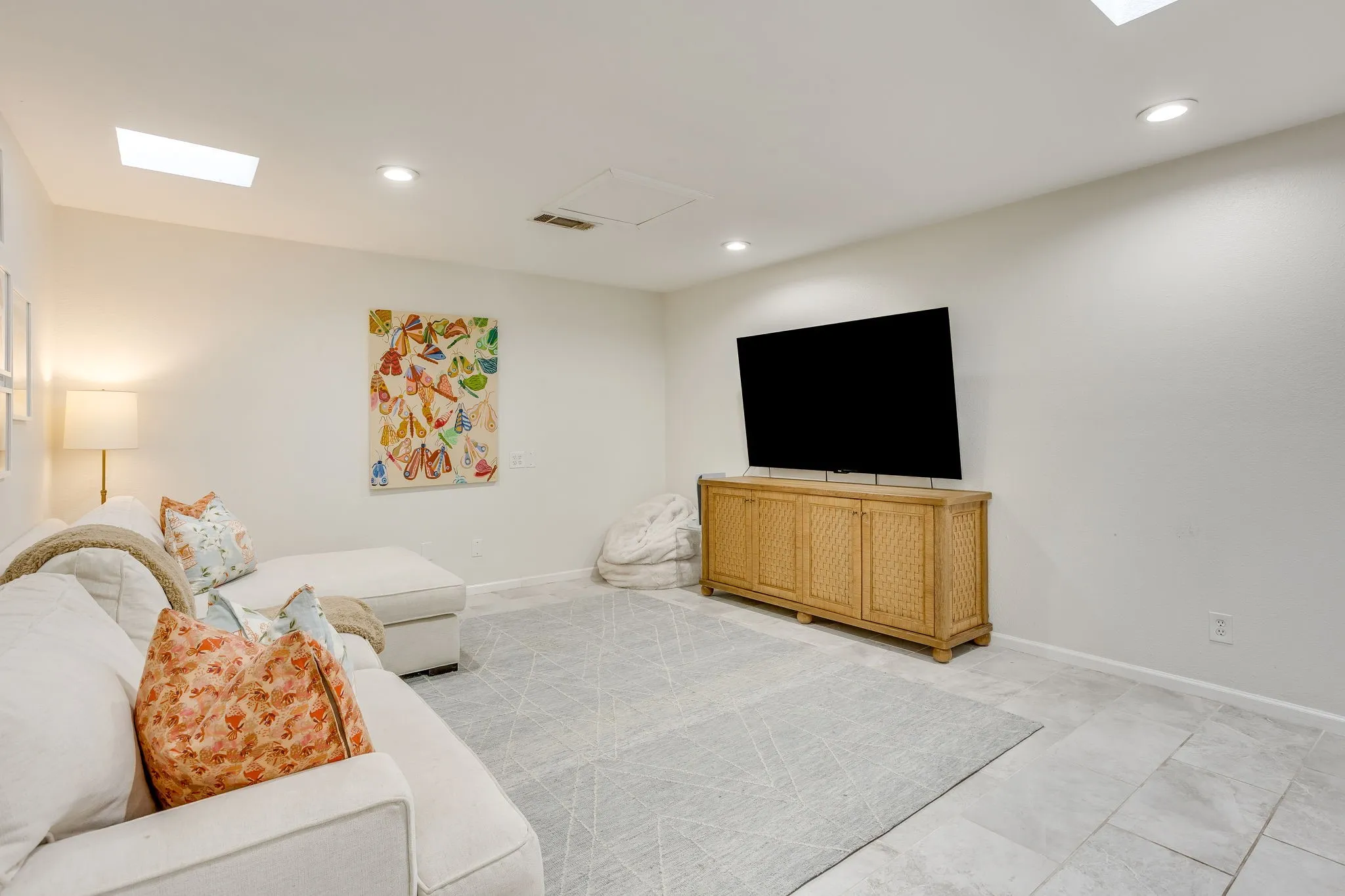 Single Family Residence For Rent in Tarrant County , 2541 Walsh Court, Fort Worth, Texas 76109, 3 Bedroom, 3 Bathroom, Garage spaces, 1,934 Sqft, built in 1948, Price $3,850, mls#21365945, Real Estate Agent in Fort Worth, Homes For Rent in Tarrant county, Homes For Rent in Fort Worth, Realtor in Fort Worth Texas, Real Estate Brokerage Independent Realty Texas, Luminita Cordes Realtor