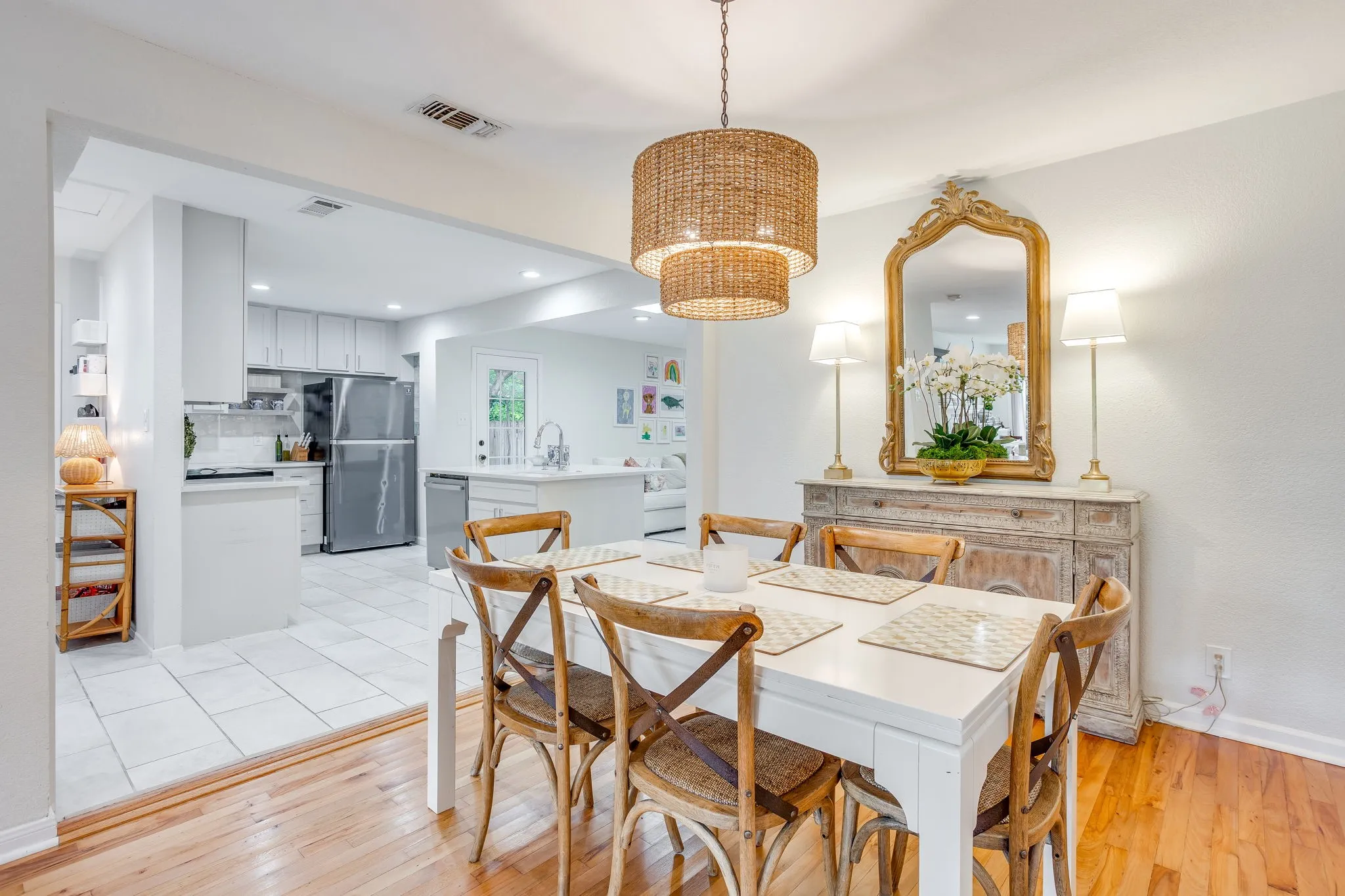 Single Family Residence For Rent in Tarrant County , 2541 Walsh Court, Fort Worth, Texas 76109, 3 Bedroom, 3 Bathroom, Garage spaces, 1,934 Sqft, built in 1948, Price $3,850, mls#21365945, Real Estate Agent in Fort Worth, Homes For Rent in Tarrant county, Homes For Rent in Fort Worth, Realtor in Fort Worth Texas, Real Estate Brokerage Independent Realty Texas, Luminita Cordes Realtor