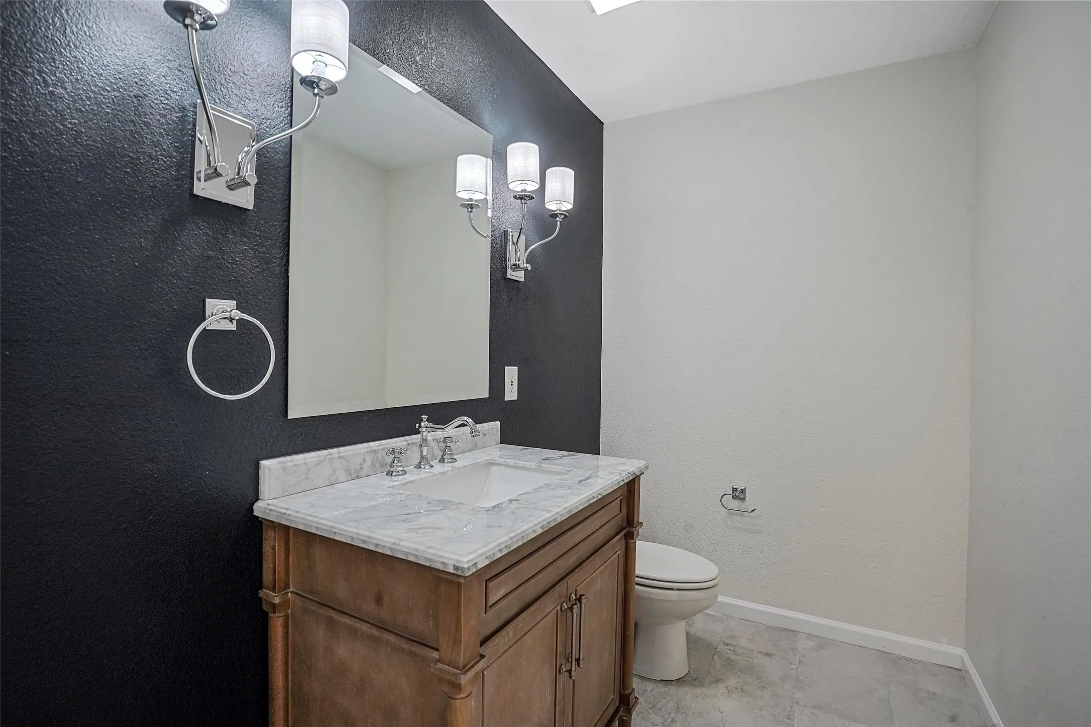 Single Family Residence For Rent in Tarrant County , 2541 Walsh Court, Fort Worth, Texas 76109, 3 Bedroom, 3 Bathroom, Garage spaces, 1,934 Sqft, built in 1948, Price $3,850, mls#21365945, Real Estate Agent in Fort Worth, Homes For Rent in Tarrant county, Homes For Rent in Fort Worth, Realtor in Fort Worth Texas, Real Estate Brokerage Independent Realty Texas, Luminita Cordes Realtor