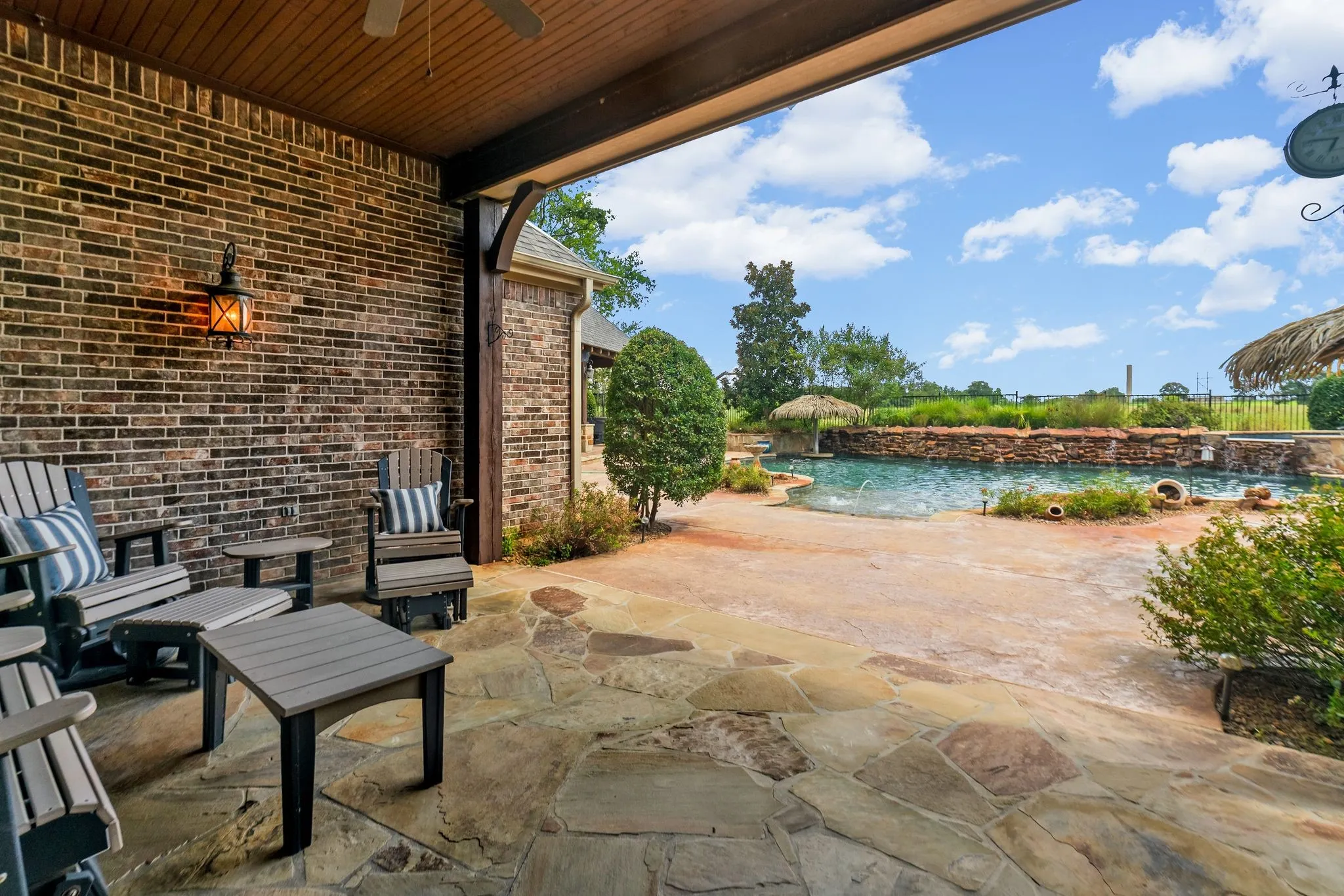 Single Family Residence For Sale in Hopkins County , 123 Katie Ridge, Sulphur Springs, Texas 75482, 6 Bedroom, 6 Bathroom, 4 Garage spaces, 5,094 Sqft, built in 2010, mls#21347145, Real Estate Agent in Sulphur Springs, Homes For Sale in Hopkins county, Homes For Sale in Sulphur Springs, Realtor in Sulphur Springs Texas, Real Estate Brokerage Independent Realty Texas, Luminita Cordes Realtor