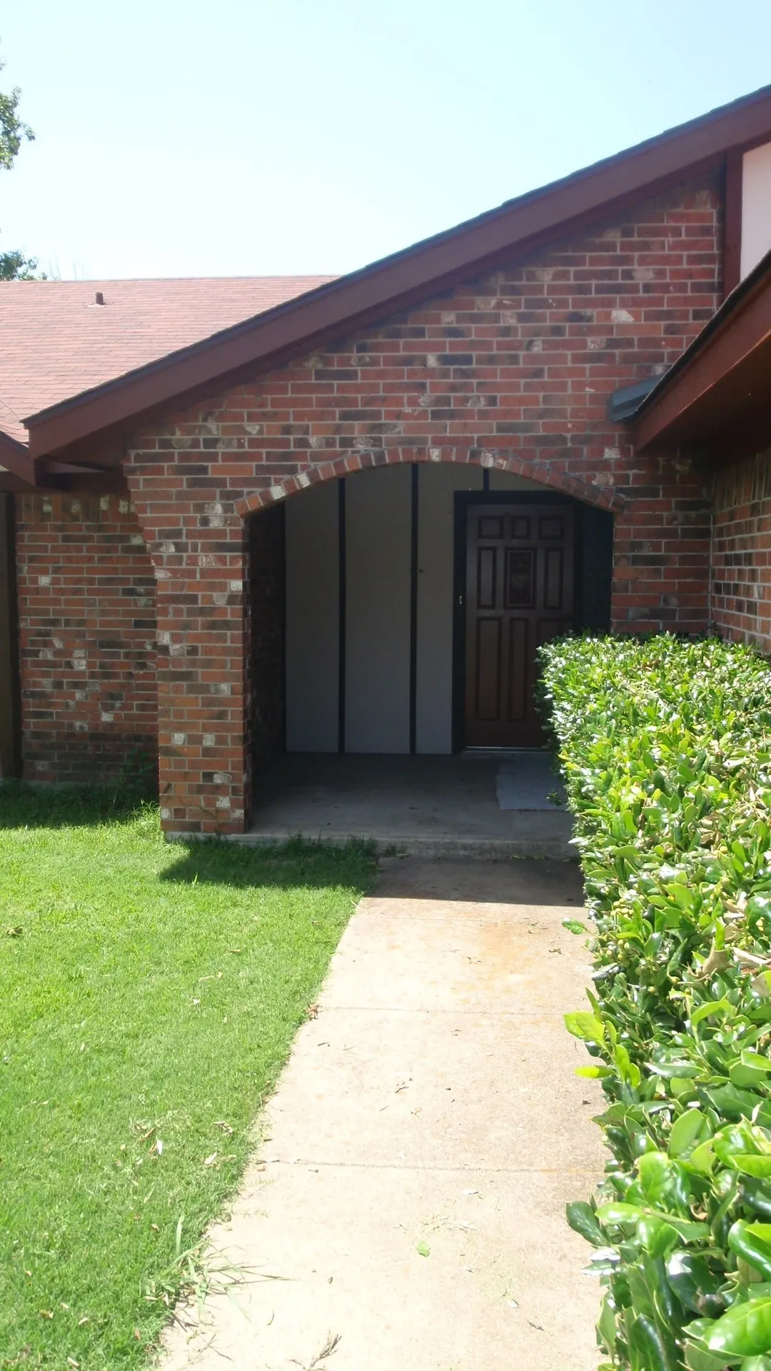 Single Family Residence For Sale in Tarrant County , 7612 Mary Drive, North Richland Hills, Texas 76180, 3 Bedroom, 2 Bathroom, 2 Garage spaces, 1,620 Sqft, built in 1975, mls#21365917, Real Estate Agent in North Richland Hills, Homes For Sale in Tarrant county, Homes For Sale in North Richland Hills, Realtor in North Richland Hills Texas, Real Estate Brokerage Independent Realty Texas, Luminita Cordes Realtor