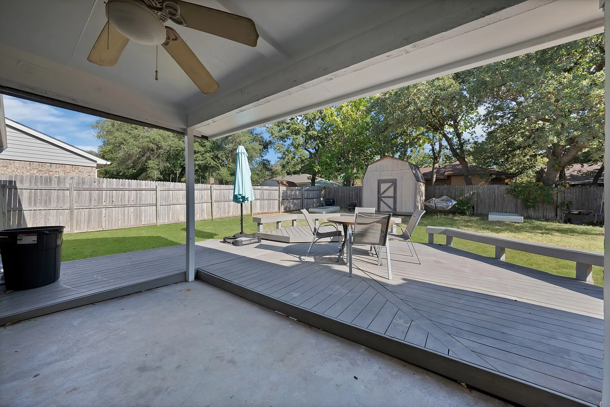 Single Family Residence For Sale in Tarrant County , 5405 Pineridge Drive, Arlington, Texas 76016, 3 Bedroom, 2 Bathroom, 2 Garage spaces, 1,640 Sqft, built in 1979, mls#21363892, Real Estate Agent in Arlington, Homes For Sale in Tarrant county, Homes For Sale in Arlington, Realtor in Arlington Texas, Real Estate Brokerage Independent Realty Texas, Luminita Cordes Realtor