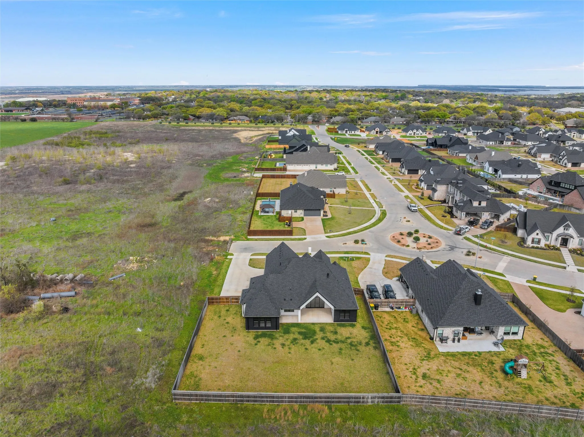 Single Family Residence For Sale in Mc Lennan County , 13001 Big Bend Boulevard, Woodway, Texas 76712, 4 Bedroom, 3 Bathroom, 3 Garage spaces, 2,522 Sqft, built in 2024, mls#21365931, Real Estate Agent in Woodway, Homes For Sale in Mc Lennan county, Homes For Sale in Woodway, Realtor in Woodway Texas, Real Estate Brokerage Independent Realty Texas, Luminita Cordes Realtor