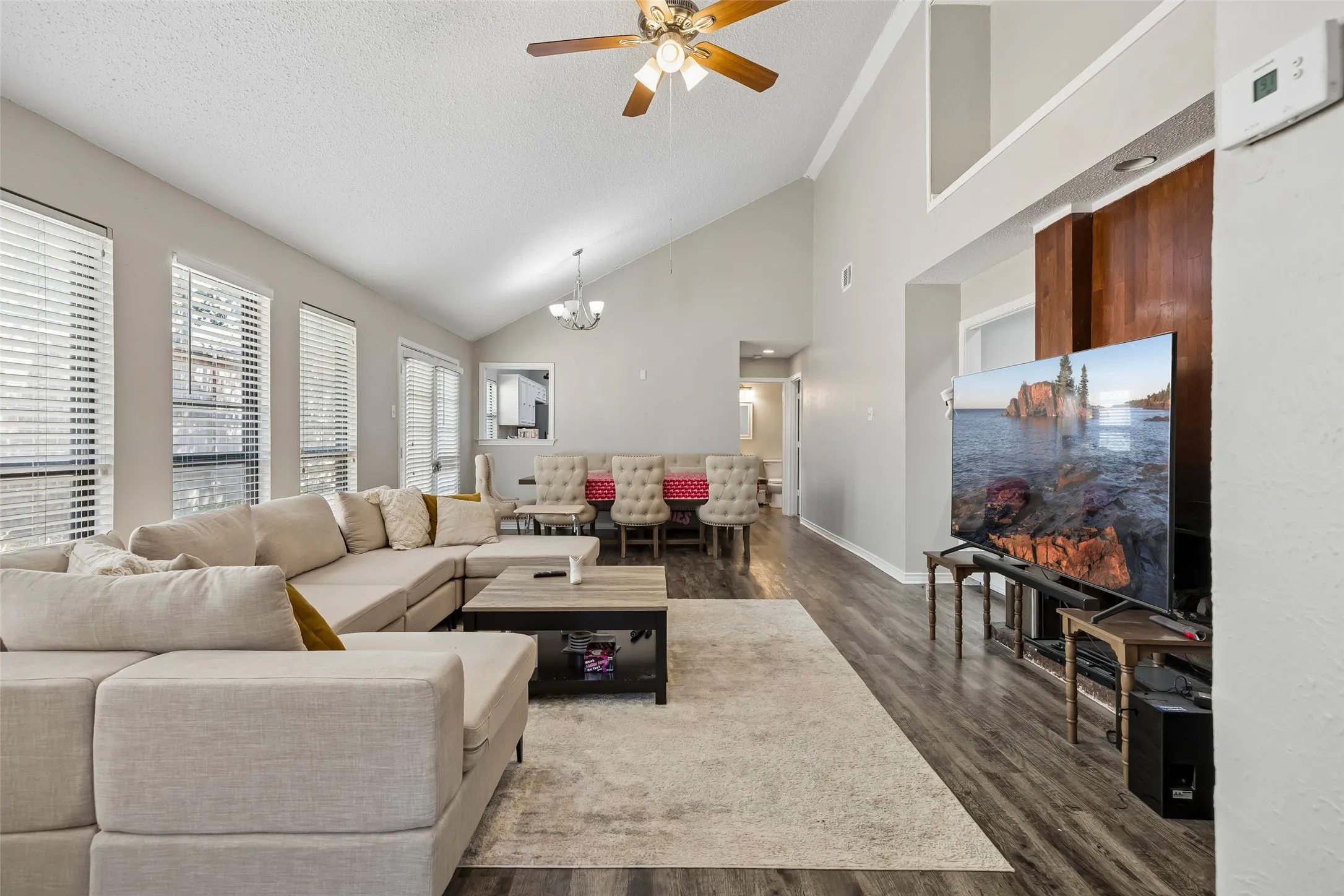 Single Family Residence For Rent in Denton County , 2108 Rose Cliff Lane, Carrollton, Texas 75007, 3 Bedroom, 3 Bathroom, 2 Garage spaces, 1,641 Sqft, built in 1983, Price $2,600, mls#21365051, Real Estate Agent in Carrollton, Homes For Rent in Denton county, Homes For Rent in Carrollton, Realtor in Carrollton Texas, Real Estate Brokerage Independent Realty Texas, Luminita Cordes Realtor