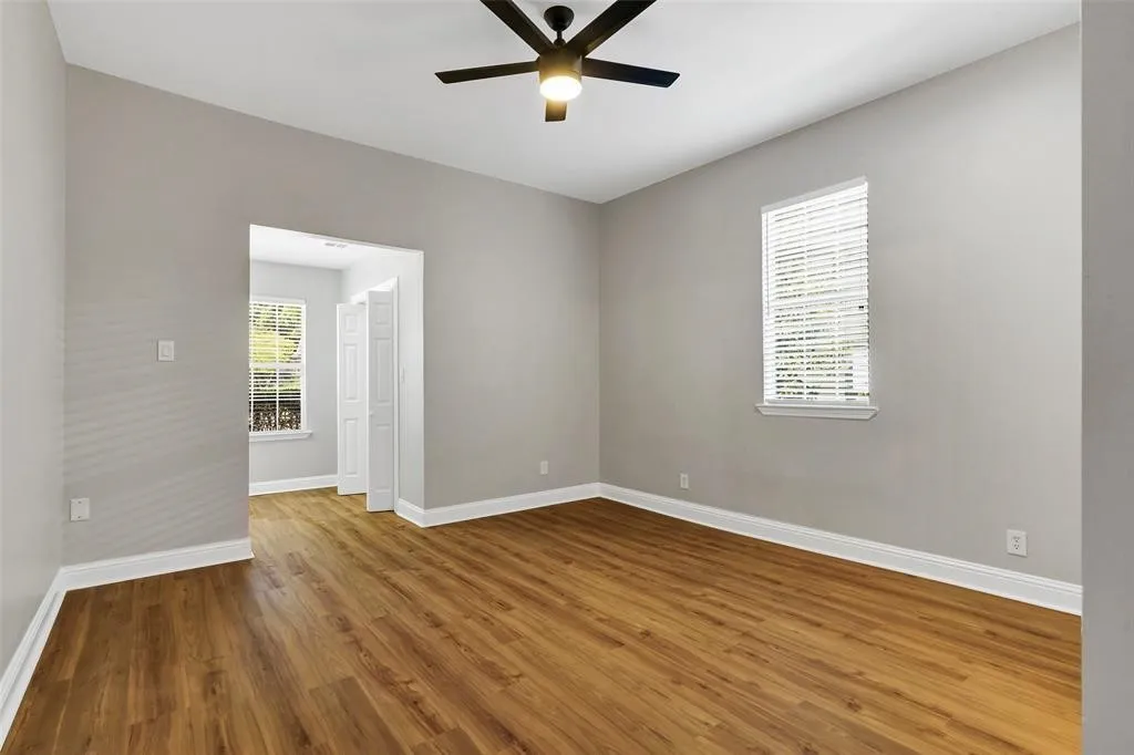 Single Family Residence For Sale in Dallas County , 5524 Victor Street, Dallas, Texas 75214, 3 Bedroom, 2 Bathroom, Garage spaces, 1,659 Sqft, built in 1938, mls#21365932, Real Estate Agent in Dallas, Homes For Sale in Dallas county, Homes For Sale in Dallas, Realtor in Dallas Texas, Real Estate Brokerage Independent Realty Texas, Luminita Cordes Realtor