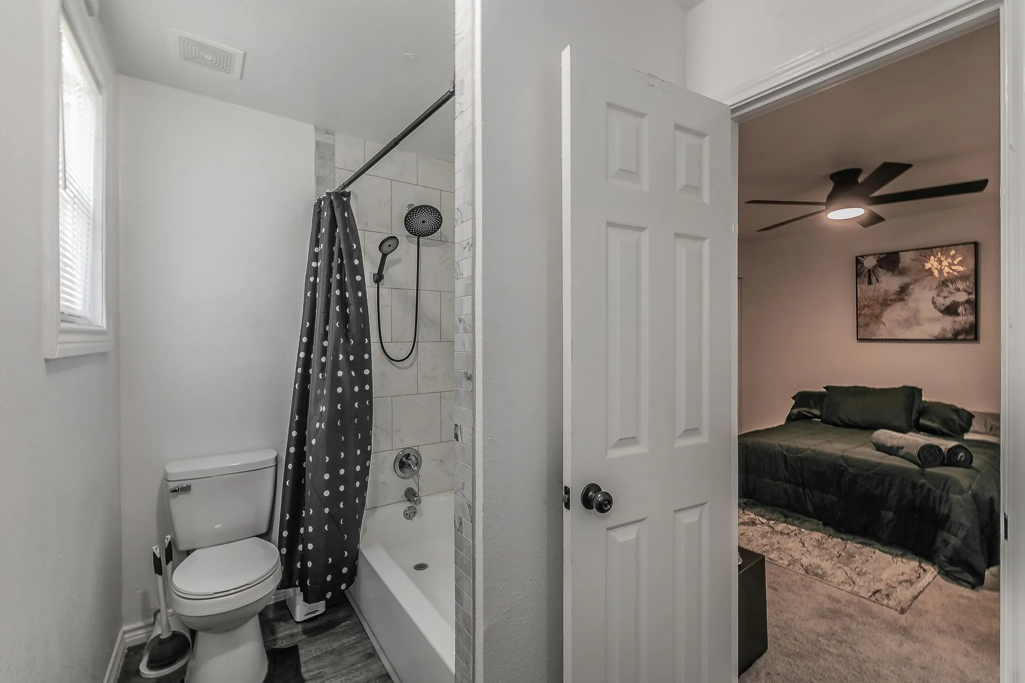 Garage apartment bathroom