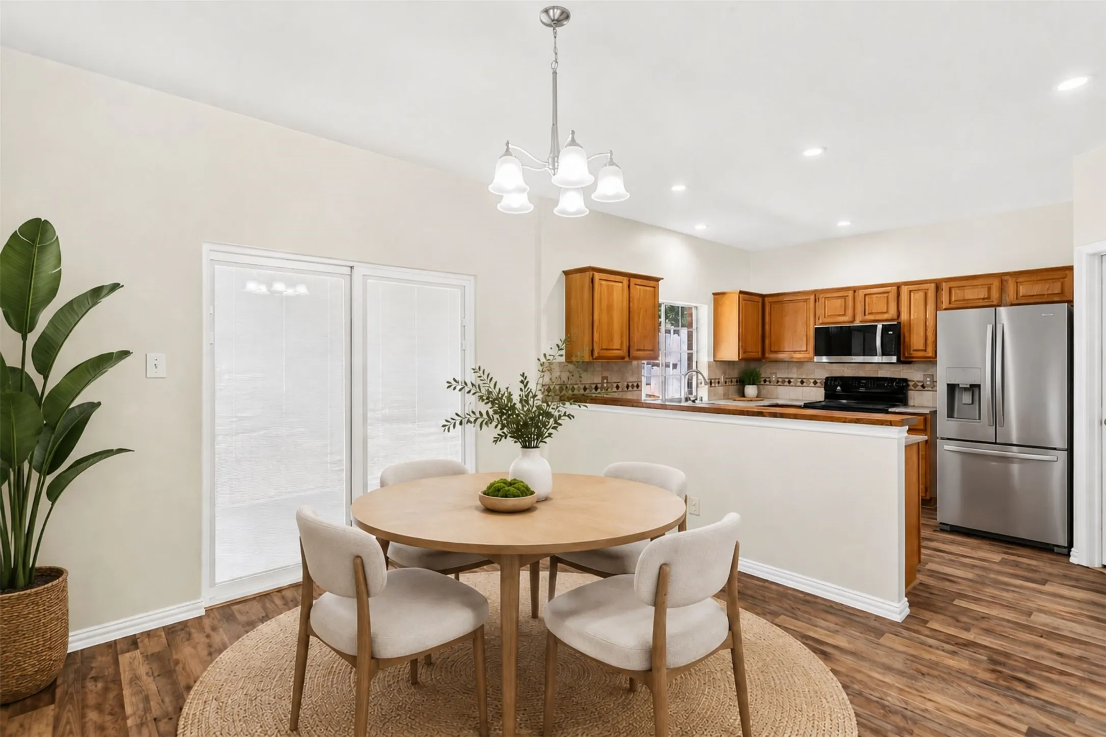 *NOTE* Virtual Staging - Eat In Kitchen