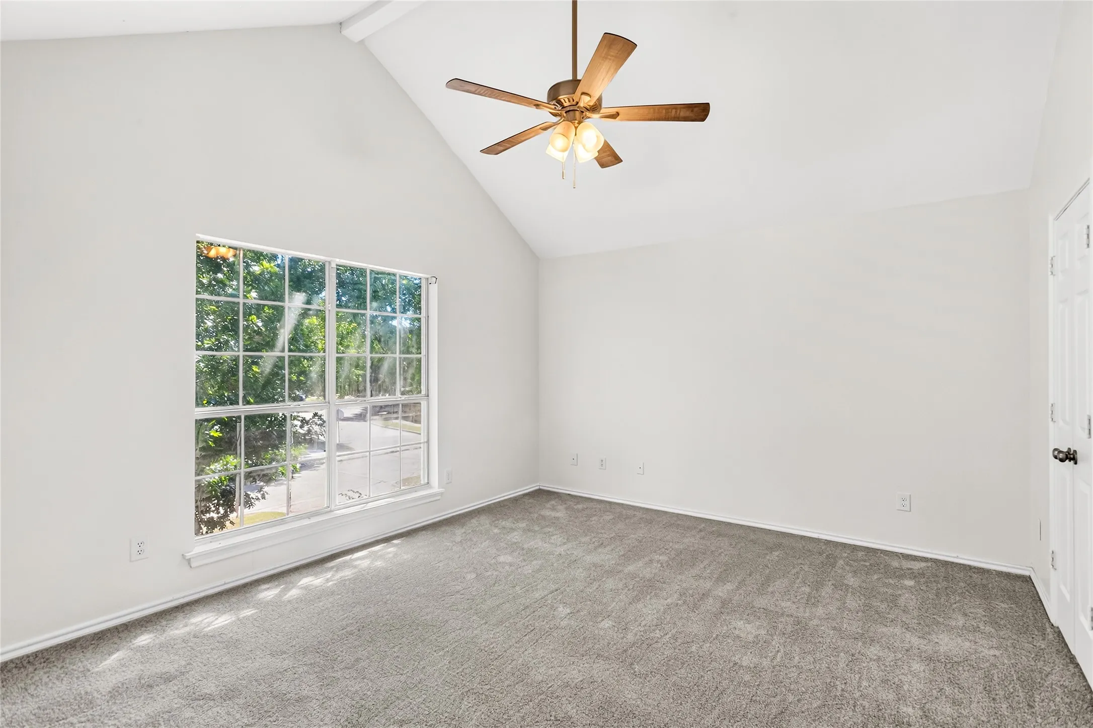 Single Family Residence For Sale in Collin County , 1008 Hyde Park Drive, Mc Kinney, Texas 75069, 4 Bedroom, 3 Bathroom, 2 Garage spaces, 2,040 Sqft, built in 1991, mls#21365955, Real Estate Agent in Mc Kinney, Homes For Sale in Collin county, Homes For Sale in Mc Kinney, Realtor in Mc Kinney Texas, Real Estate Brokerage Independent Realty Texas, Luminita Cordes Realtor