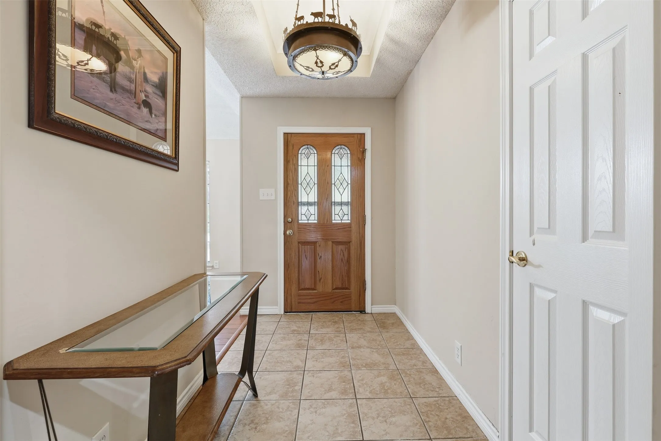 Single Family Residence For Sale in Tarrant County , 128 Oakwood Court, Lakeside, Texas 76135, 3 Bedroom, 3 Bathroom, 4 Garage spaces, 2,459 Sqft, built in 1997, mls#21364688, Real Estate Agent in Lakeside, Homes For Sale in Tarrant county, Homes For Sale in Lakeside, Realtor in Lakeside Texas, Real Estate Brokerage Independent Realty Texas, Luminita Cordes Realtor