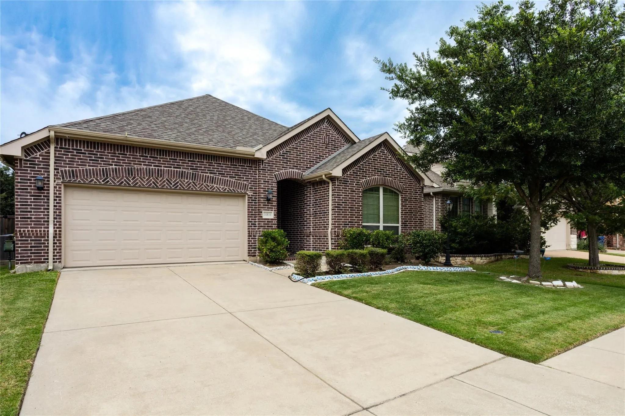 Single Family Residence For Sale in Collin County , 10816 Sexton Drive, Mc Kinney, Texas 75072, 4 Bedroom, 3 Bathroom, 2 Garage spaces, 2,253 Sqft, built in 2013, mls#21365068, Real Estate Agent in Mc Kinney, Homes For Sale in Collin county, Homes For Sale in Mc Kinney, Realtor in Mc Kinney Texas, Real Estate Brokerage Independent Realty Texas, Luminita Cordes Realtor