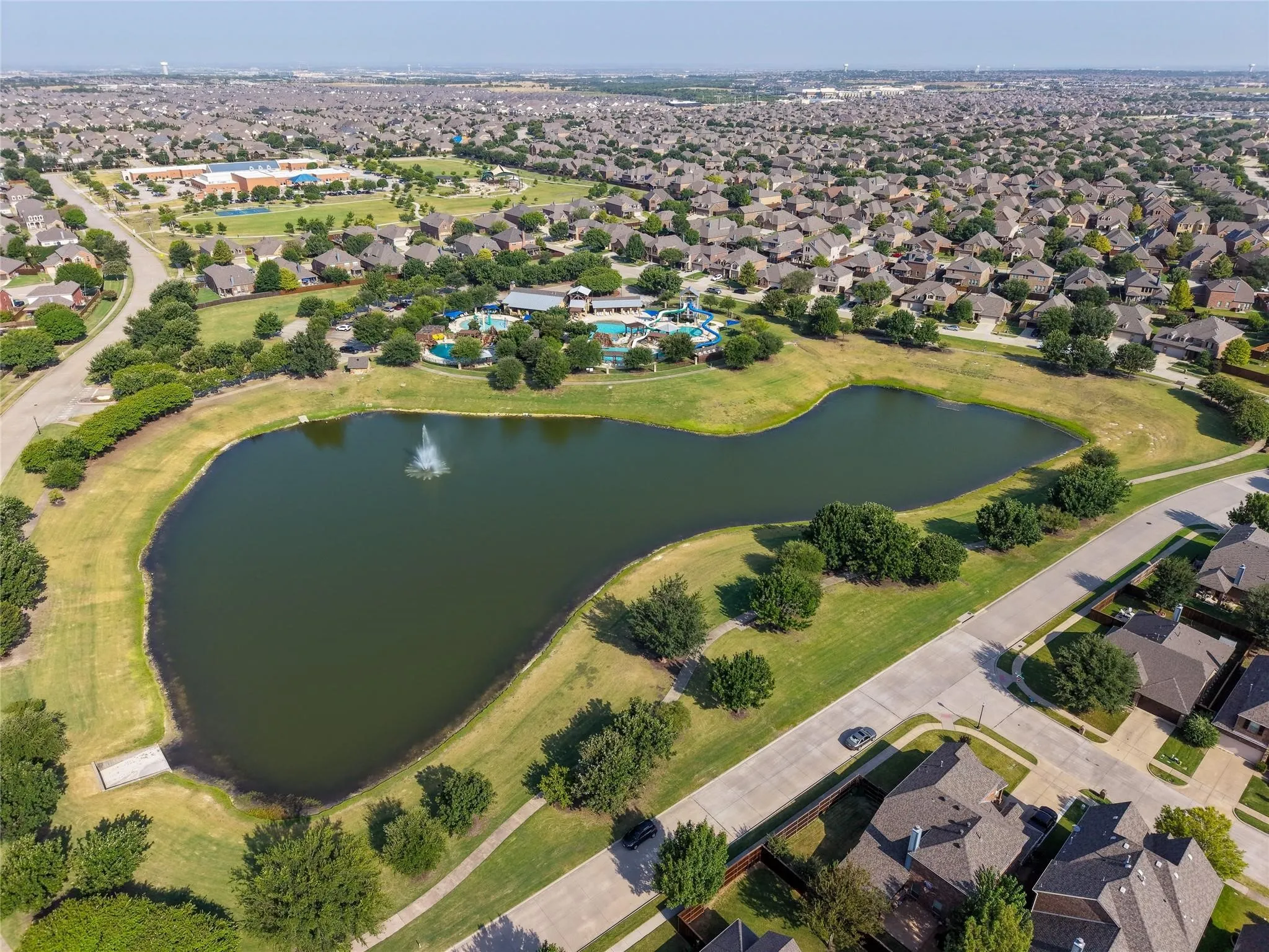 Single Family Residence For Sale in Collin County , 10816 Sexton Drive, Mc Kinney, Texas 75072, 4 Bedroom, 3 Bathroom, 2 Garage spaces, 2,253 Sqft, built in 2013, mls#21365068, Real Estate Agent in Mc Kinney, Homes For Sale in Collin county, Homes For Sale in Mc Kinney, Realtor in Mc Kinney Texas, Real Estate Brokerage Independent Realty Texas, Luminita Cordes Realtor