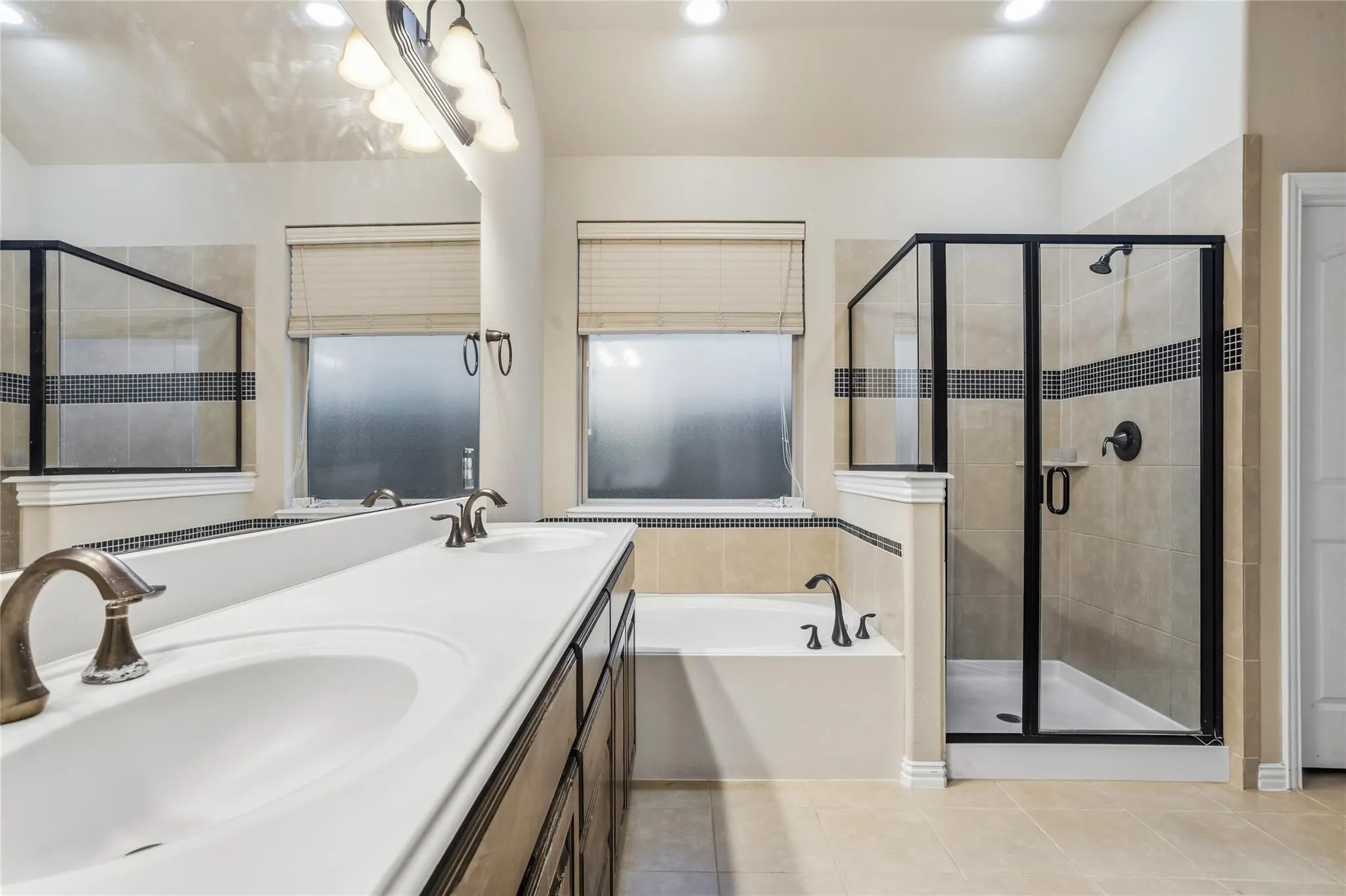 Single Family Residence For Sale in Collin County , 10816 Sexton Drive, Mc Kinney, Texas 75072, 4 Bedroom, 3 Bathroom, 2 Garage spaces, 2,253 Sqft, built in 2013, mls#21365068, Real Estate Agent in Mc Kinney, Homes For Sale in Collin county, Homes For Sale in Mc Kinney, Realtor in Mc Kinney Texas, Real Estate Brokerage Independent Realty Texas, Luminita Cordes Realtor