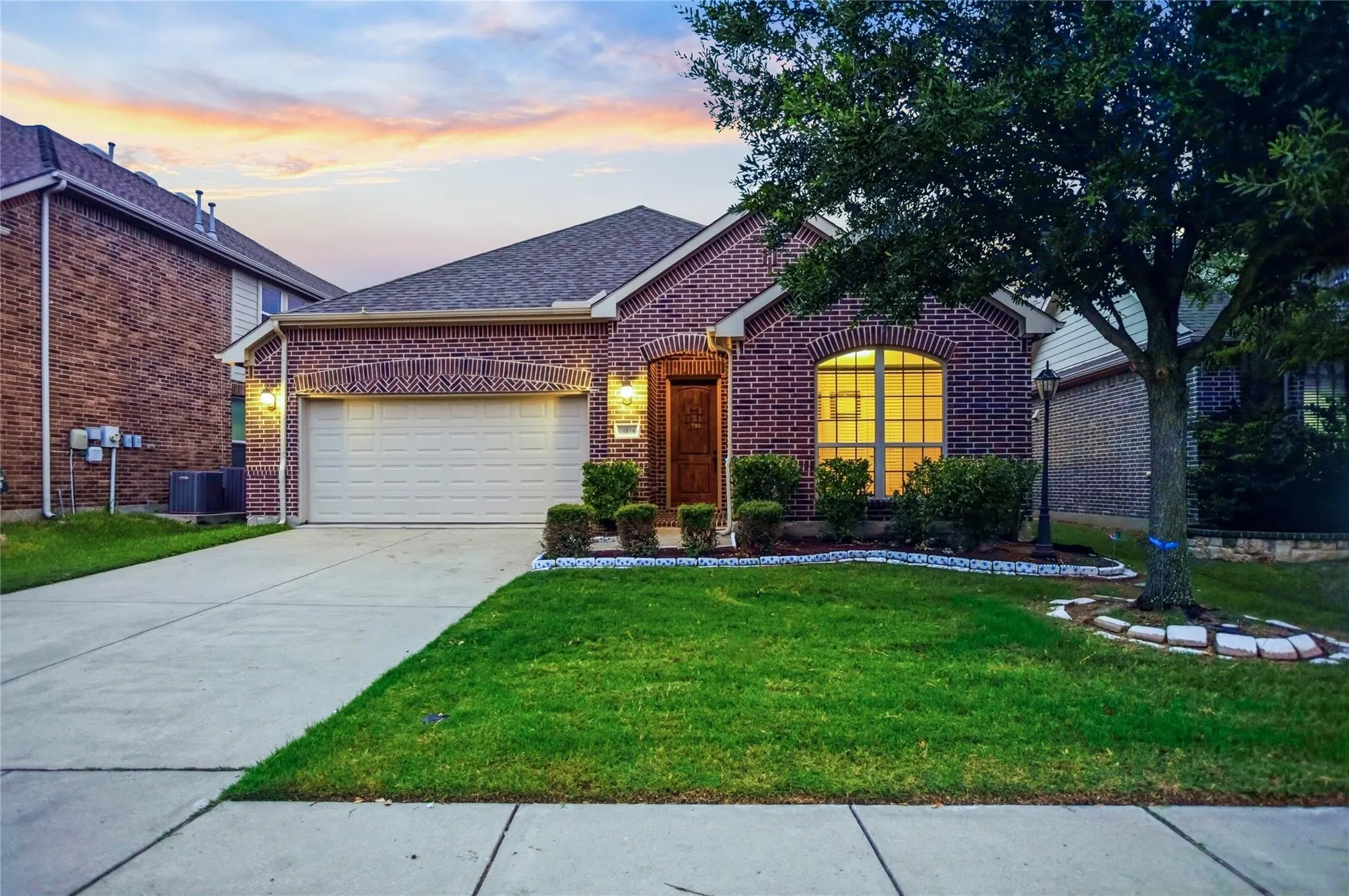 Single Family Residence For Sale in Collin County , 10816 Sexton Drive, Mc Kinney, Texas 75072, 4 Bedroom, 3 Bathroom, 2 Garage spaces, 2,253 Sqft, built in 2013, mls#21365068, Real Estate Agent in Mc Kinney, Homes For Sale in Collin county, Homes For Sale in Mc Kinney, Realtor in Mc Kinney Texas, Real Estate Brokerage Independent Realty Texas, Luminita Cordes Realtor
