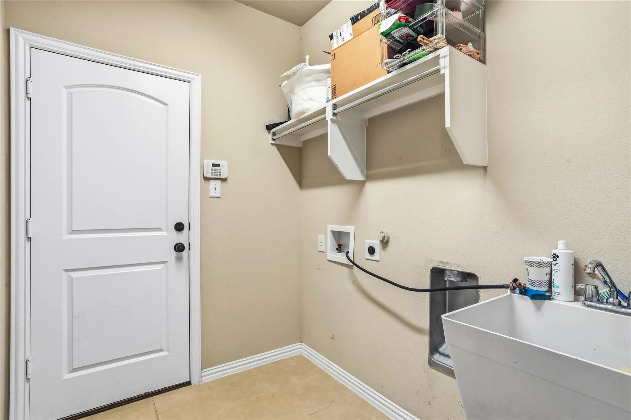 Single Family Residence For Sale in Collin County , 10816 Sexton Drive, Mc Kinney, Texas 75072, 4 Bedroom, 3 Bathroom, 2 Garage spaces, 2,253 Sqft, built in 2013, mls#21365068, Real Estate Agent in Mc Kinney, Homes For Sale in Collin county, Homes For Sale in Mc Kinney, Realtor in Mc Kinney Texas, Real Estate Brokerage Independent Realty Texas, Luminita Cordes Realtor