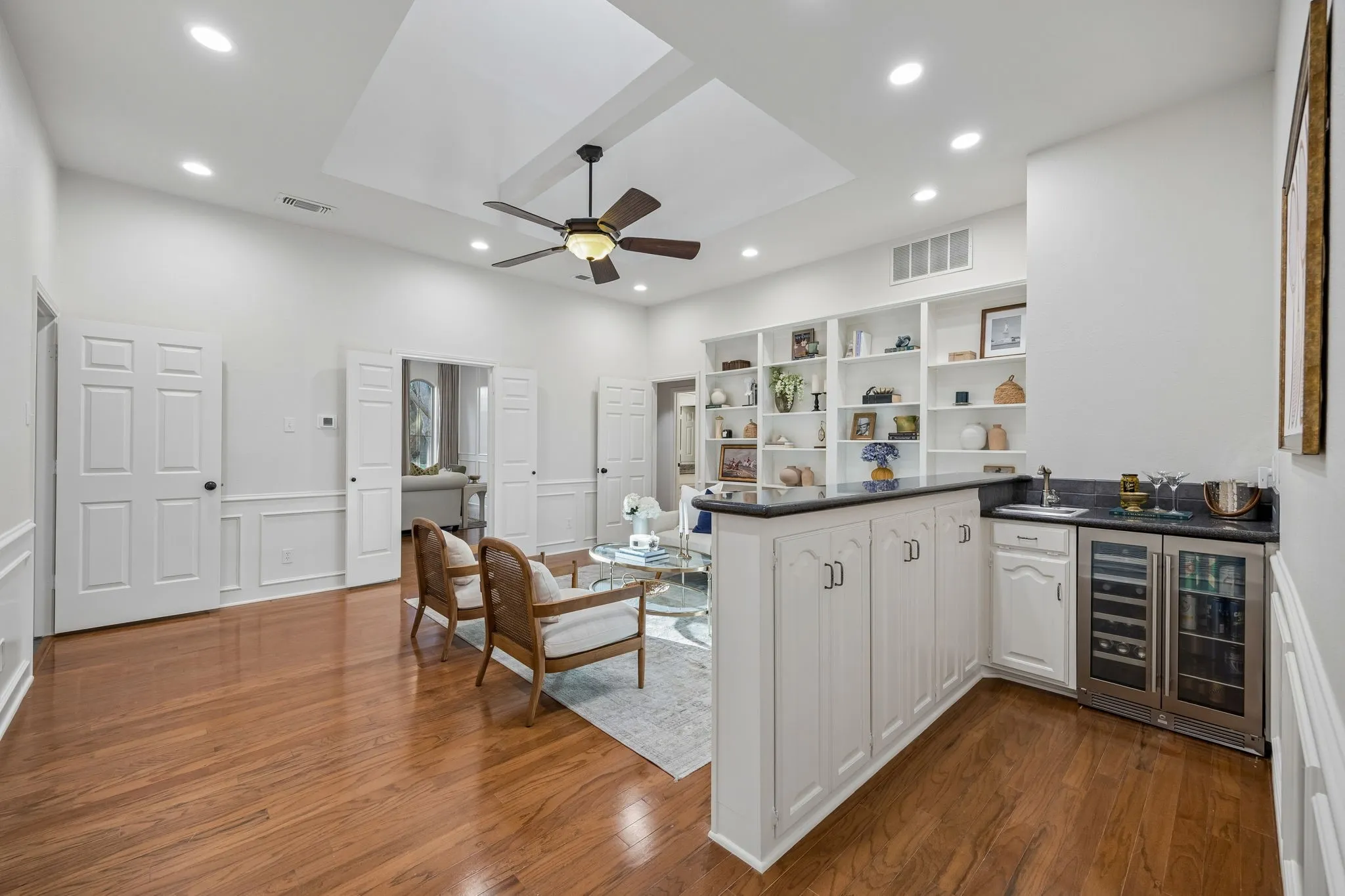 Single Family Residence For Sale in Dallas County , 2112 Brandeis Drive, Richardson, Texas 75082, 4 Bedroom, 3 Bathroom, 3 Garage spaces, 3,187 Sqft, built in 1983, mls#21356775, Real Estate Agent in Richardson, Homes For Sale in Dallas county, Homes For Sale in Richardson, Realtor in Richardson Texas, Real Estate Brokerage Independent Realty Texas, Luminita Cordes Realtor