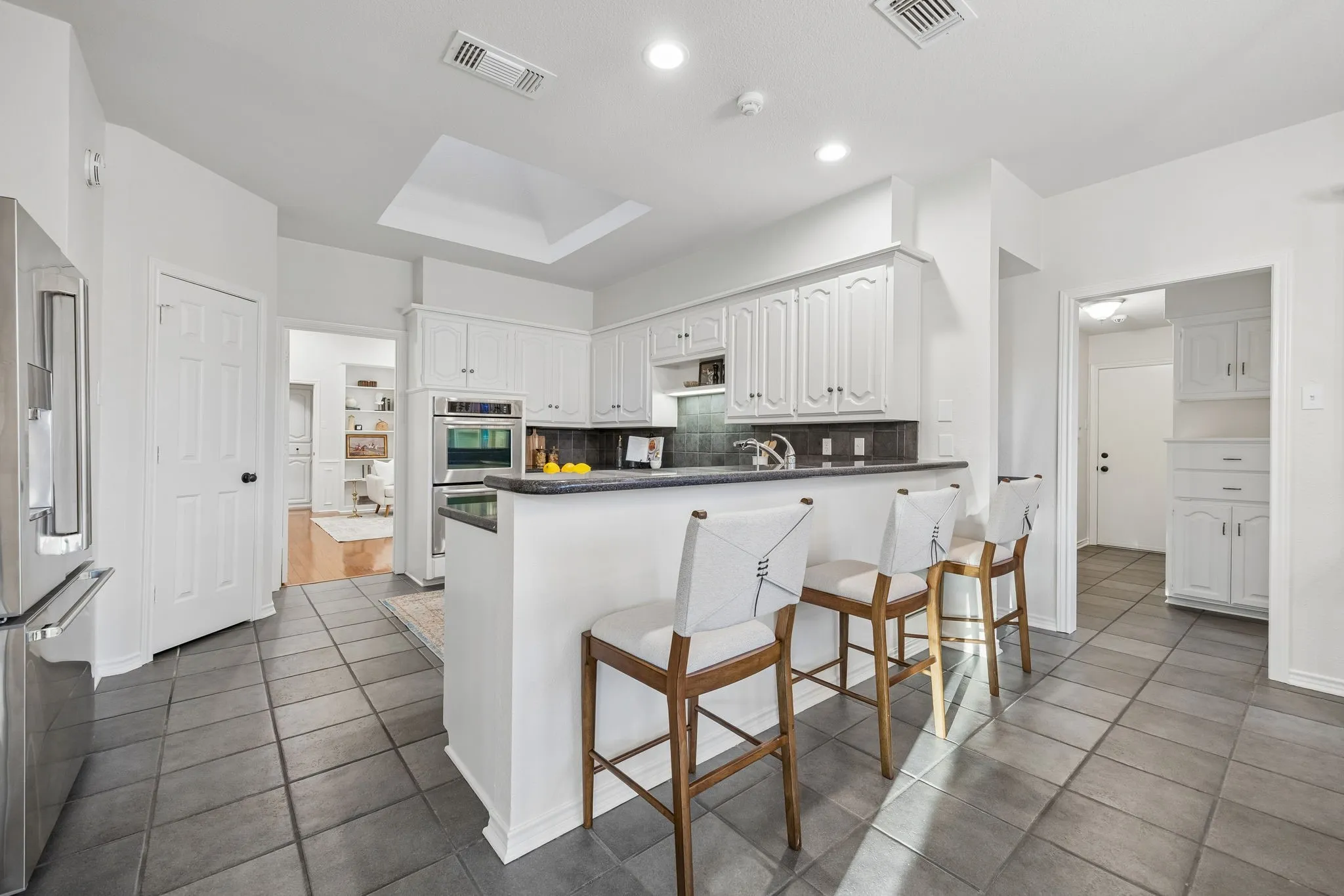 Single Family Residence For Sale in Dallas County , 2112 Brandeis Drive, Richardson, Texas 75082, 4 Bedroom, 3 Bathroom, 3 Garage spaces, 3,187 Sqft, built in 1983, mls#21356775, Real Estate Agent in Richardson, Homes For Sale in Dallas county, Homes For Sale in Richardson, Realtor in Richardson Texas, Real Estate Brokerage Independent Realty Texas, Luminita Cordes Realtor