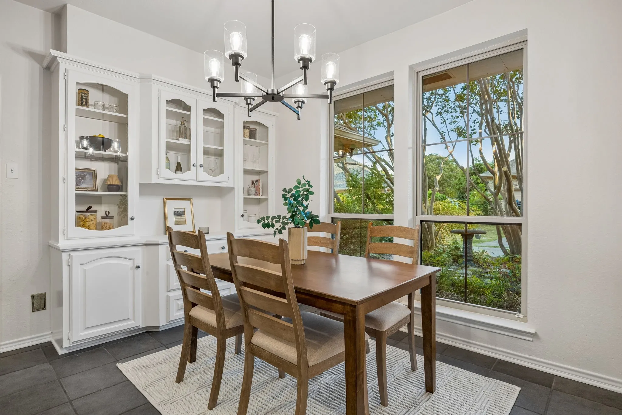 Single Family Residence For Sale in Dallas County , 2112 Brandeis Drive, Richardson, Texas 75082, 4 Bedroom, 3 Bathroom, 3 Garage spaces, 3,187 Sqft, built in 1983, mls#21356775, Real Estate Agent in Richardson, Homes For Sale in Dallas county, Homes For Sale in Richardson, Realtor in Richardson Texas, Real Estate Brokerage Independent Realty Texas, Luminita Cordes Realtor