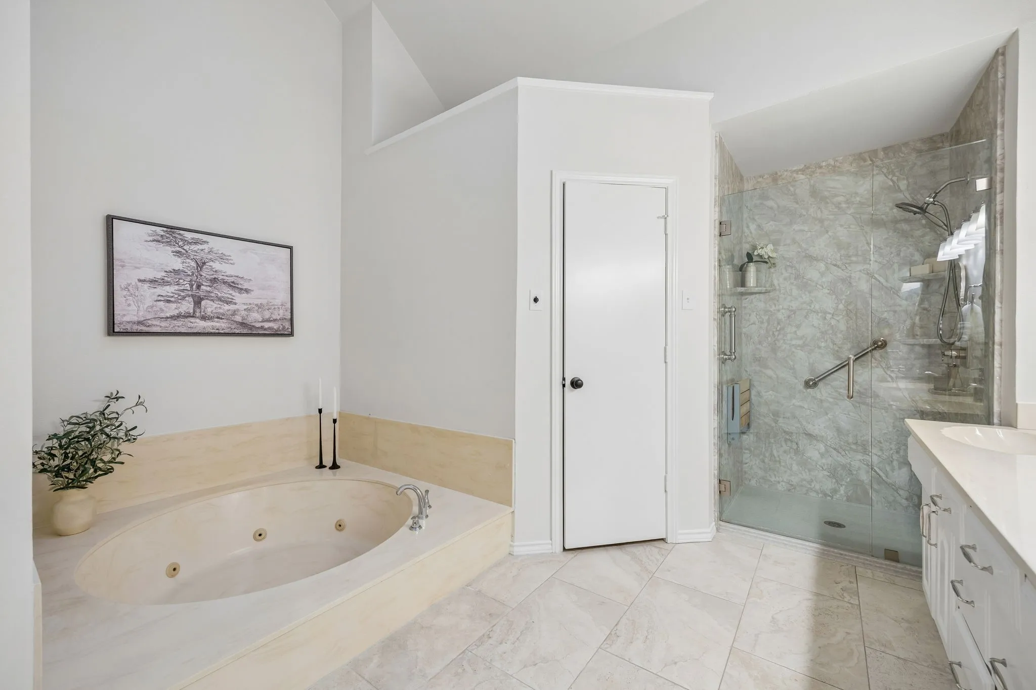 Single Family Residence For Sale in Dallas County , 2112 Brandeis Drive, Richardson, Texas 75082, 4 Bedroom, 3 Bathroom, 3 Garage spaces, 3,187 Sqft, built in 1983, mls#21356775, Real Estate Agent in Richardson, Homes For Sale in Dallas county, Homes For Sale in Richardson, Realtor in Richardson Texas, Real Estate Brokerage Independent Realty Texas, Luminita Cordes Realtor
