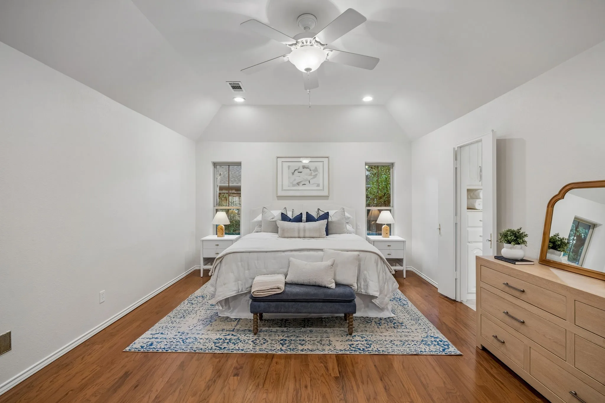 Single Family Residence For Sale in Dallas County , 2112 Brandeis Drive, Richardson, Texas 75082, 4 Bedroom, 3 Bathroom, 3 Garage spaces, 3,187 Sqft, built in 1983, mls#21356775, Real Estate Agent in Richardson, Homes For Sale in Dallas county, Homes For Sale in Richardson, Realtor in Richardson Texas, Real Estate Brokerage Independent Realty Texas, Luminita Cordes Realtor