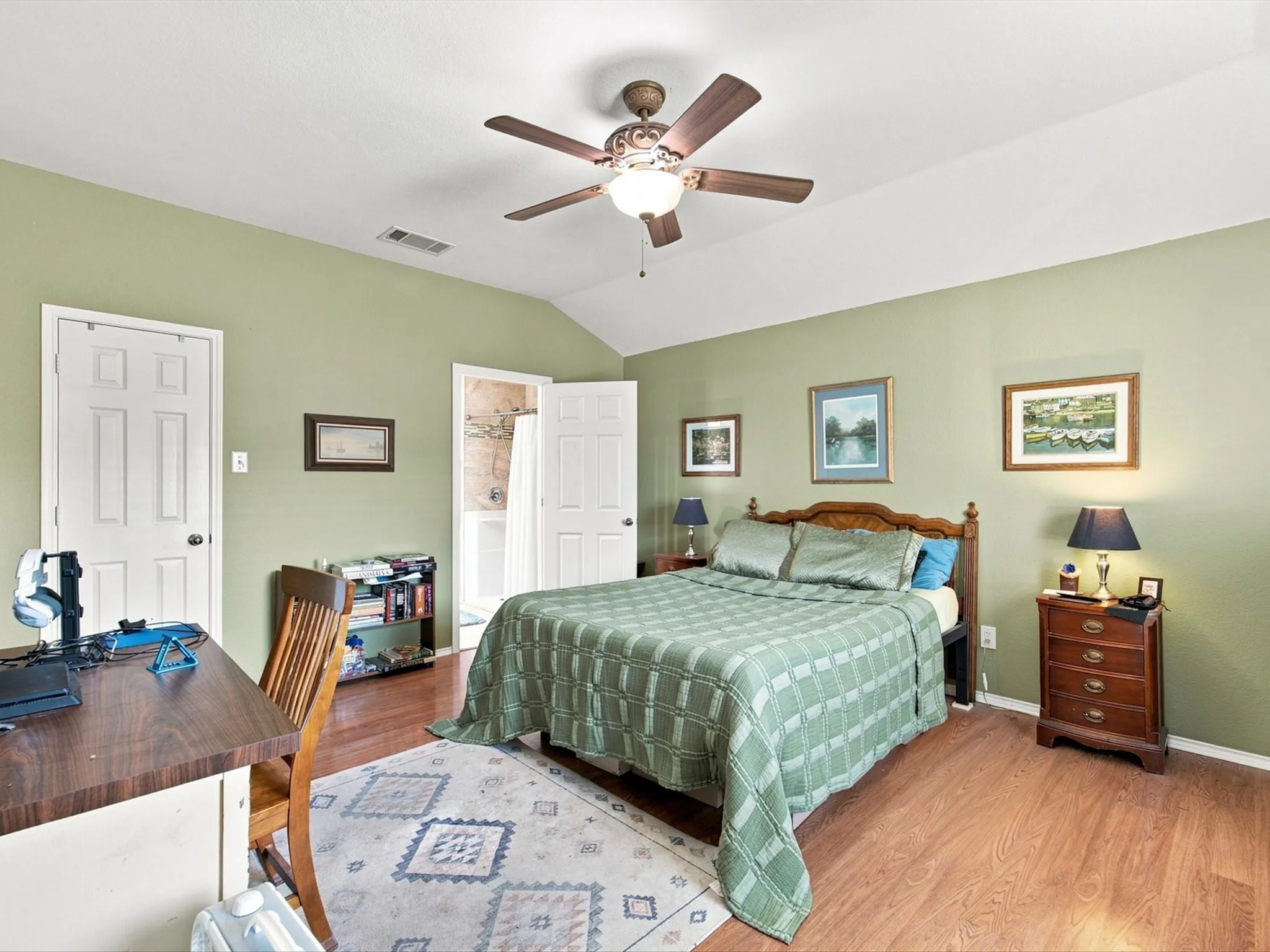 Single Family Residence For Sale in Ellis County , 3446 Charing Cross Road, Midlothian, Texas 76065, 3 Bedroom, 2 Bathroom, 2 Garage spaces, 1,673 Sqft, built in 2003, mls#21365501, Real Estate Agent in Midlothian, Homes For Sale in Ellis county, Homes For Sale in Midlothian, Realtor in Midlothian Texas, Real Estate Brokerage Independent Realty Texas, Luminita Cordes Realtor