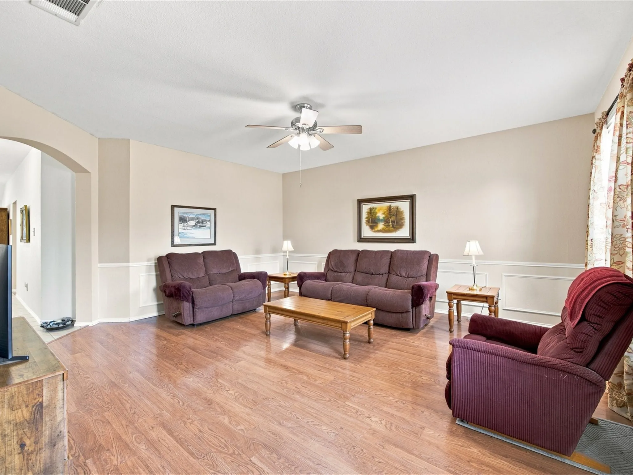 Single Family Residence For Sale in Ellis County , 3446 Charing Cross Road, Midlothian, Texas 76065, 3 Bedroom, 2 Bathroom, 2 Garage spaces, 1,673 Sqft, built in 2003, mls#21365501, Real Estate Agent in Midlothian, Homes For Sale in Ellis county, Homes For Sale in Midlothian, Realtor in Midlothian Texas, Real Estate Brokerage Independent Realty Texas, Luminita Cordes Realtor