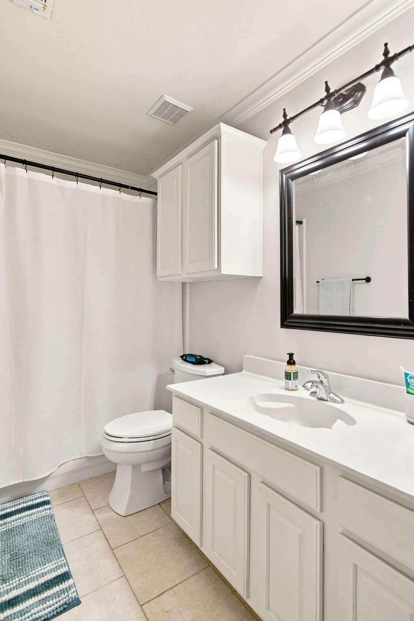 Single Family Residence For Sale in Tarrant County , 629 Wyndham Circle, Keller, Texas 76248, 3 Bedroom, 3 Bathroom, 2 Garage spaces, 2,005 Sqft, built in 2000, Price $442,000, mls#21363826, Real Estate Agent in Keller, Homes For Sale in Tarrant county, Homes For Sale in Keller, Realtor in Keller Texas, Real Estate Brokerage Independent Realty Texas, Luminita Cordes Realtor