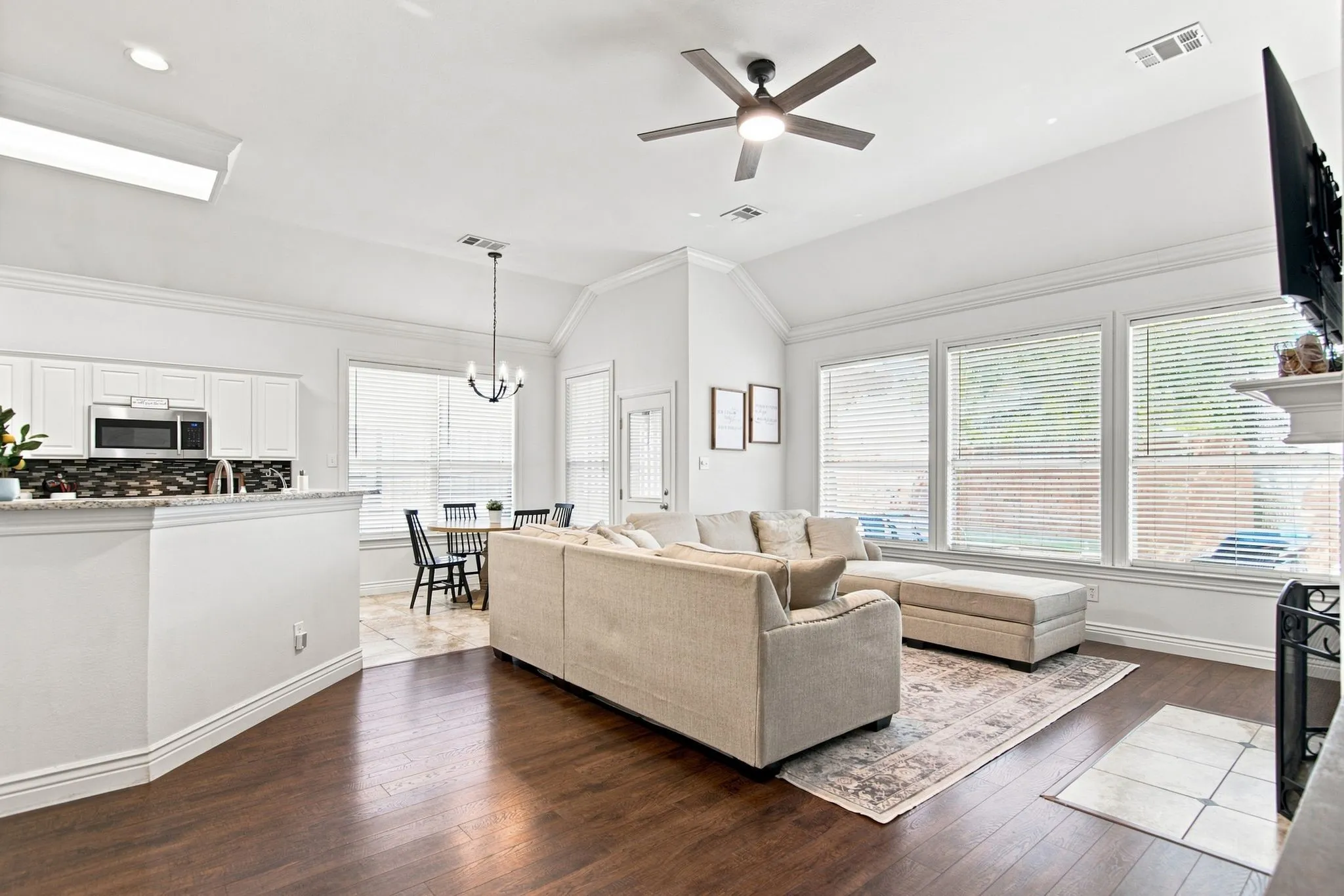 Single Family Residence For Sale in Tarrant County , 629 Wyndham Circle, Keller, Texas 76248, 3 Bedroom, 3 Bathroom, 2 Garage spaces, 2,005 Sqft, built in 2000, Price $442,000, mls#21363826, Real Estate Agent in Keller, Homes For Sale in Tarrant county, Homes For Sale in Keller, Realtor in Keller Texas, Real Estate Brokerage Independent Realty Texas, Luminita Cordes Realtor