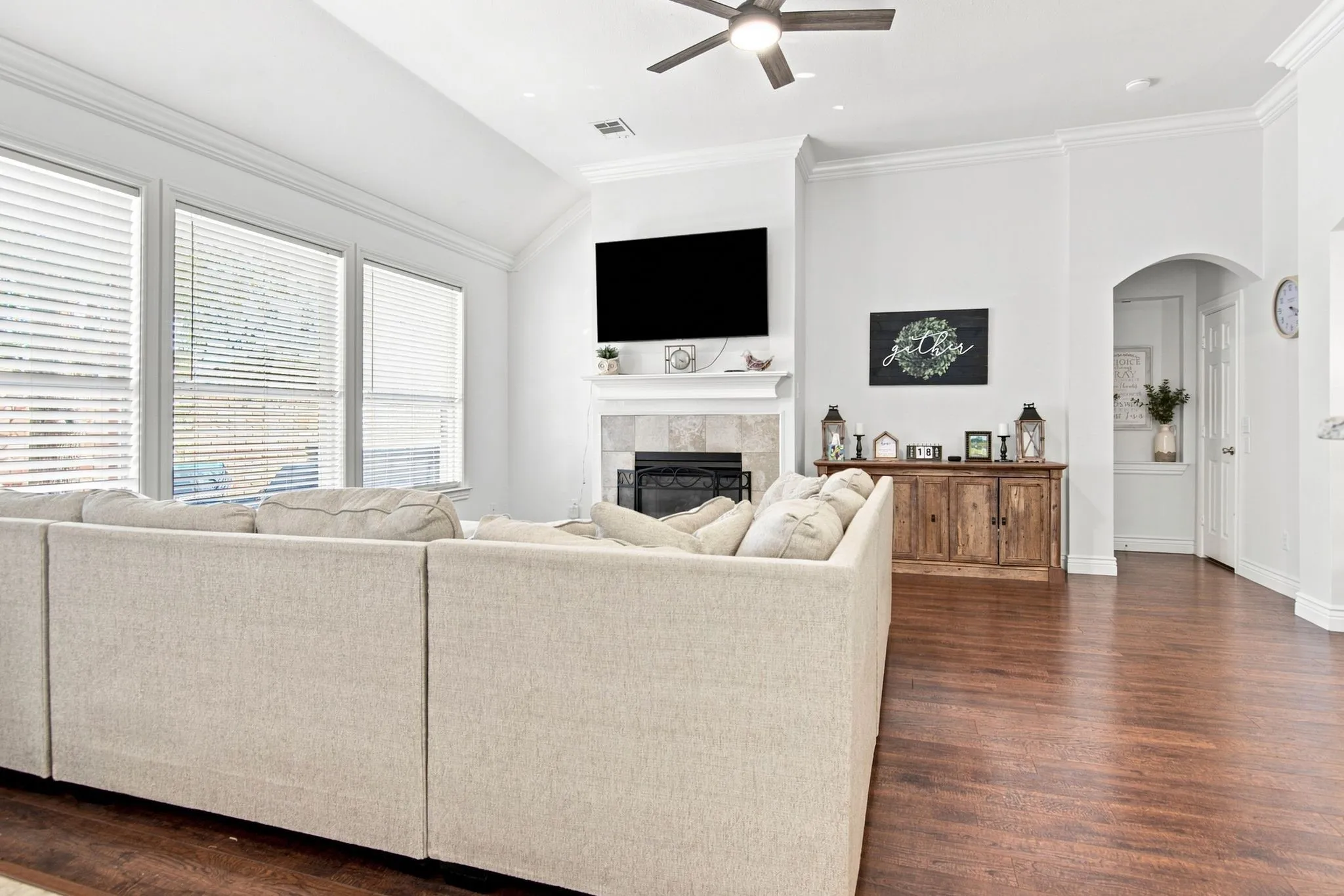 Single Family Residence For Sale in Tarrant County , 629 Wyndham Circle, Keller, Texas 76248, 3 Bedroom, 3 Bathroom, 2 Garage spaces, 2,005 Sqft, built in 2000, Price $442,000, mls#21363826, Real Estate Agent in Keller, Homes For Sale in Tarrant county, Homes For Sale in Keller, Realtor in Keller Texas, Real Estate Brokerage Independent Realty Texas, Luminita Cordes Realtor