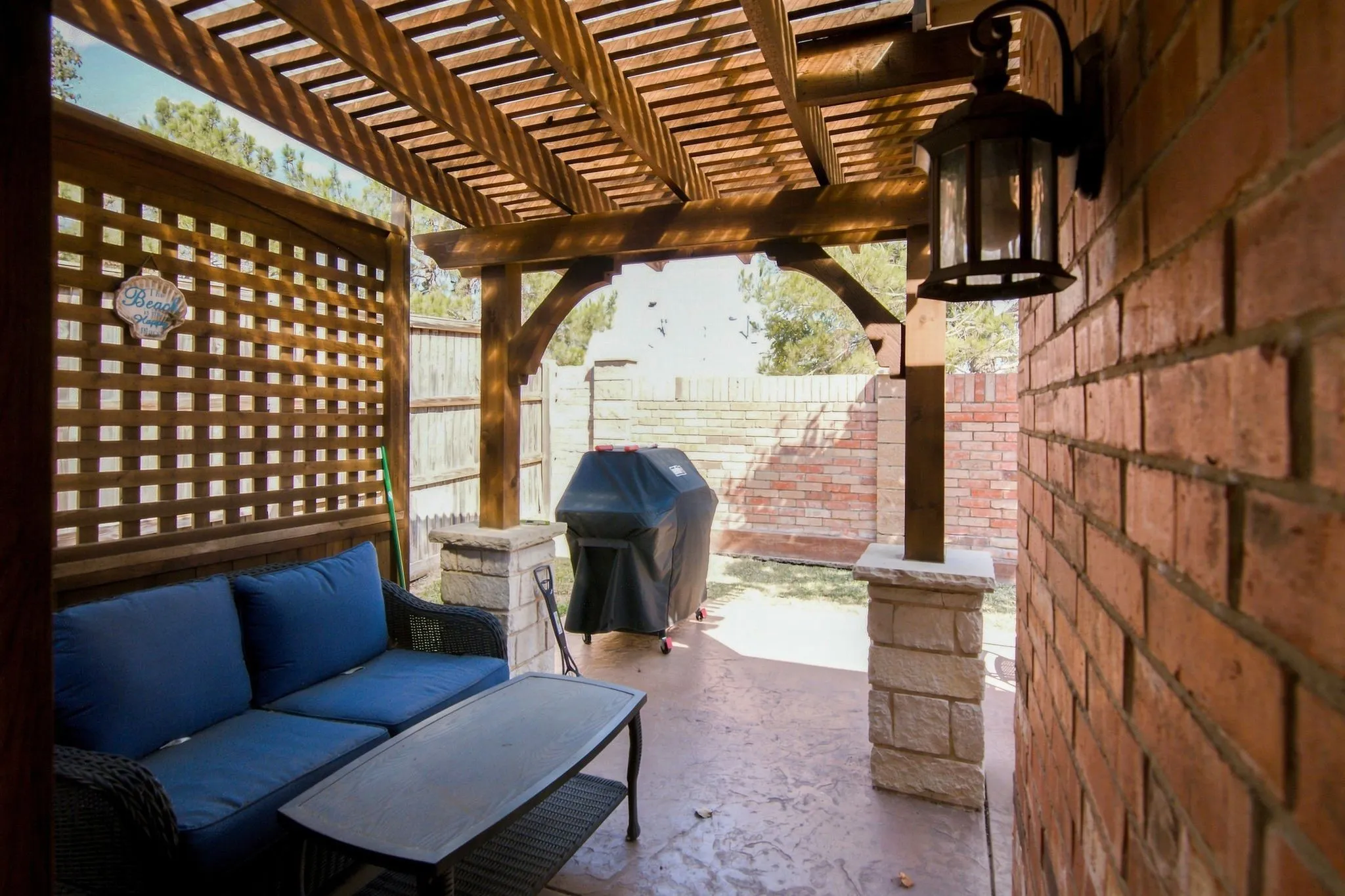 Single Family Residence For Sale in Tarrant County , 629 Wyndham Circle, Keller, Texas 76248, 3 Bedroom, 3 Bathroom, 2 Garage spaces, 2,005 Sqft, built in 2000, Price $442,000, mls#21363826, Real Estate Agent in Keller, Homes For Sale in Tarrant county, Homes For Sale in Keller, Realtor in Keller Texas, Real Estate Brokerage Independent Realty Texas, Luminita Cordes Realtor