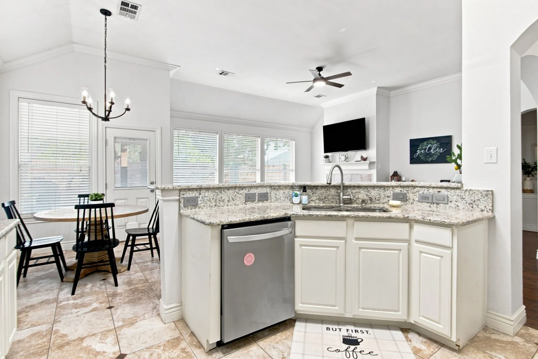 Single Family Residence For Sale in Tarrant County , 629 Wyndham Circle, Keller, Texas 76248, 3 Bedroom, 3 Bathroom, 2 Garage spaces, 2,005 Sqft, built in 2000, Price $442,000, mls#21363826, Real Estate Agent in Keller, Homes For Sale in Tarrant county, Homes For Sale in Keller, Realtor in Keller Texas, Real Estate Brokerage Independent Realty Texas, Luminita Cordes Realtor