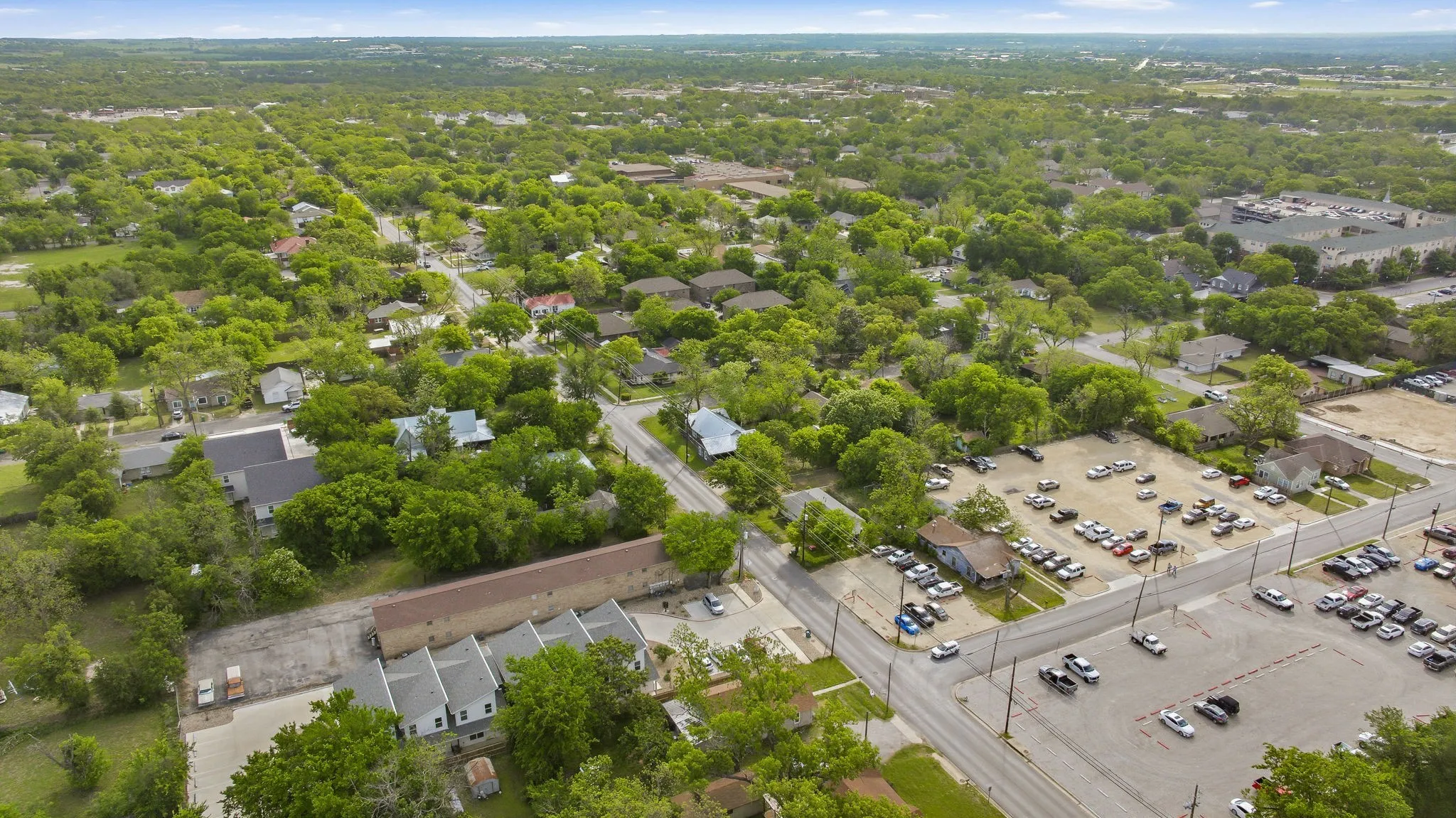 Single Family Residence For Rent in Erath County , 1287 W FREY, Stephenville, Texas 76401, 4 Bedroom, 2 Bathroom, Garage spaces, 1,428 Sqft, built in 1924, mls#21365159, Real Estate Agent in Stephenville, Homes For Rent in Erath county, Homes For Rent in Stephenville, Realtor in Stephenville Texas, Real Estate Brokerage Independent Realty Texas, Luminita Cordes Realtor